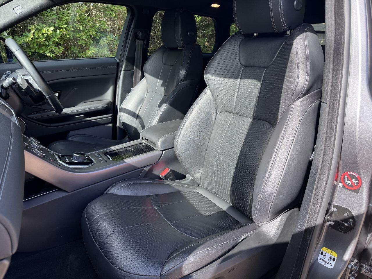 Land Rover Range Rover Evoque view 34