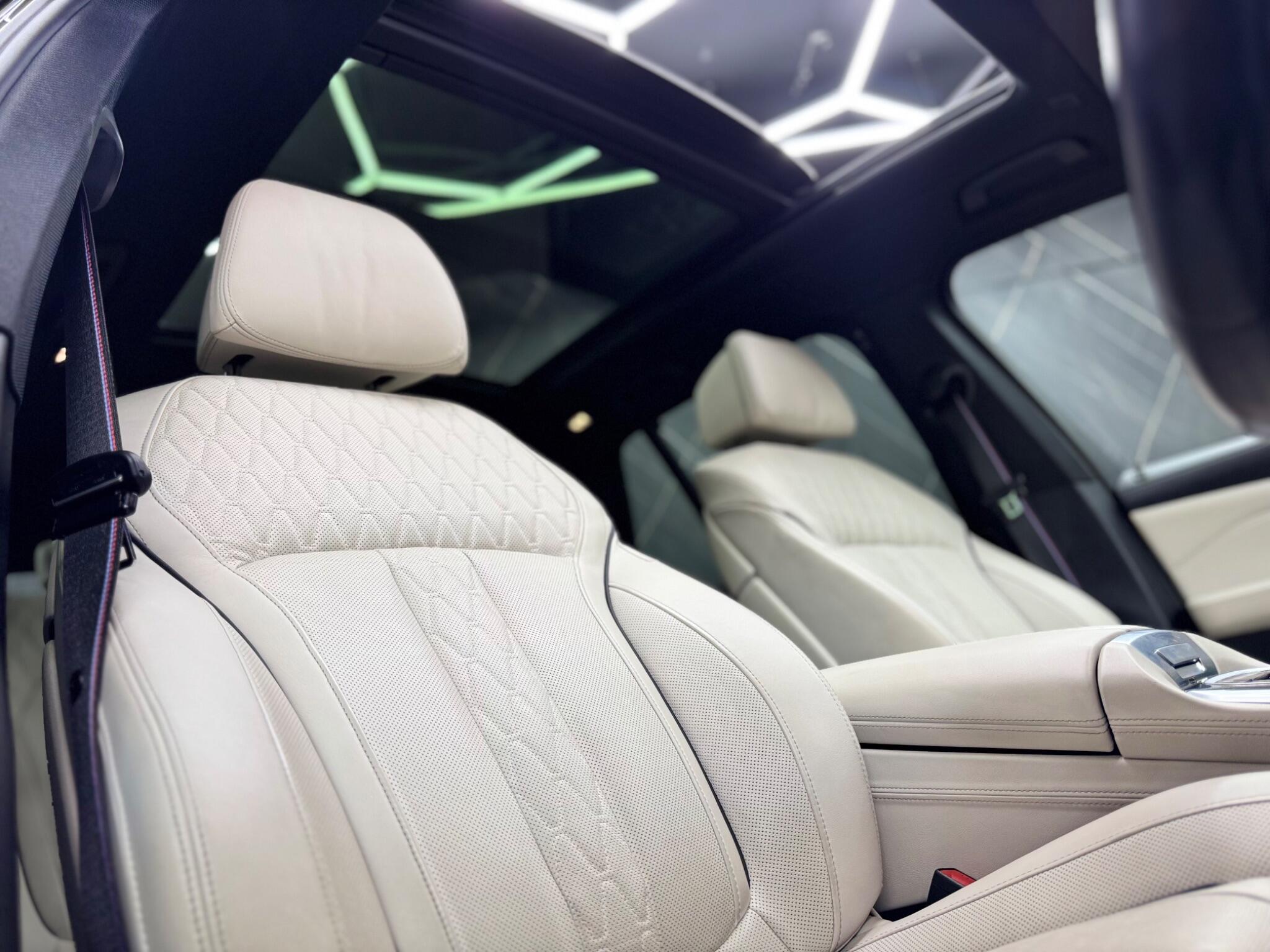 BMW X5 view 40