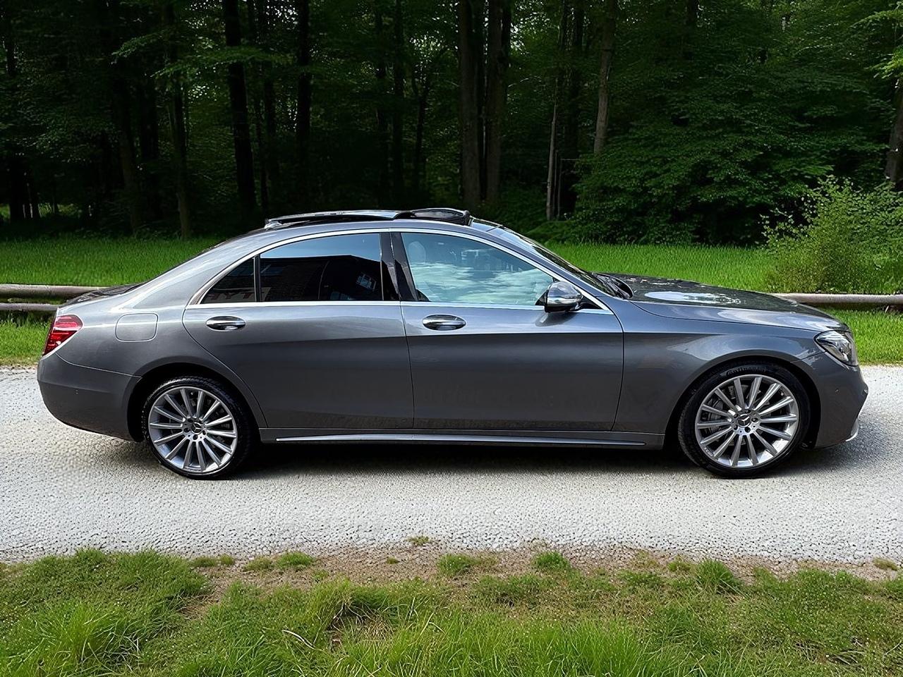 Mercedes-Benz S Class view 4