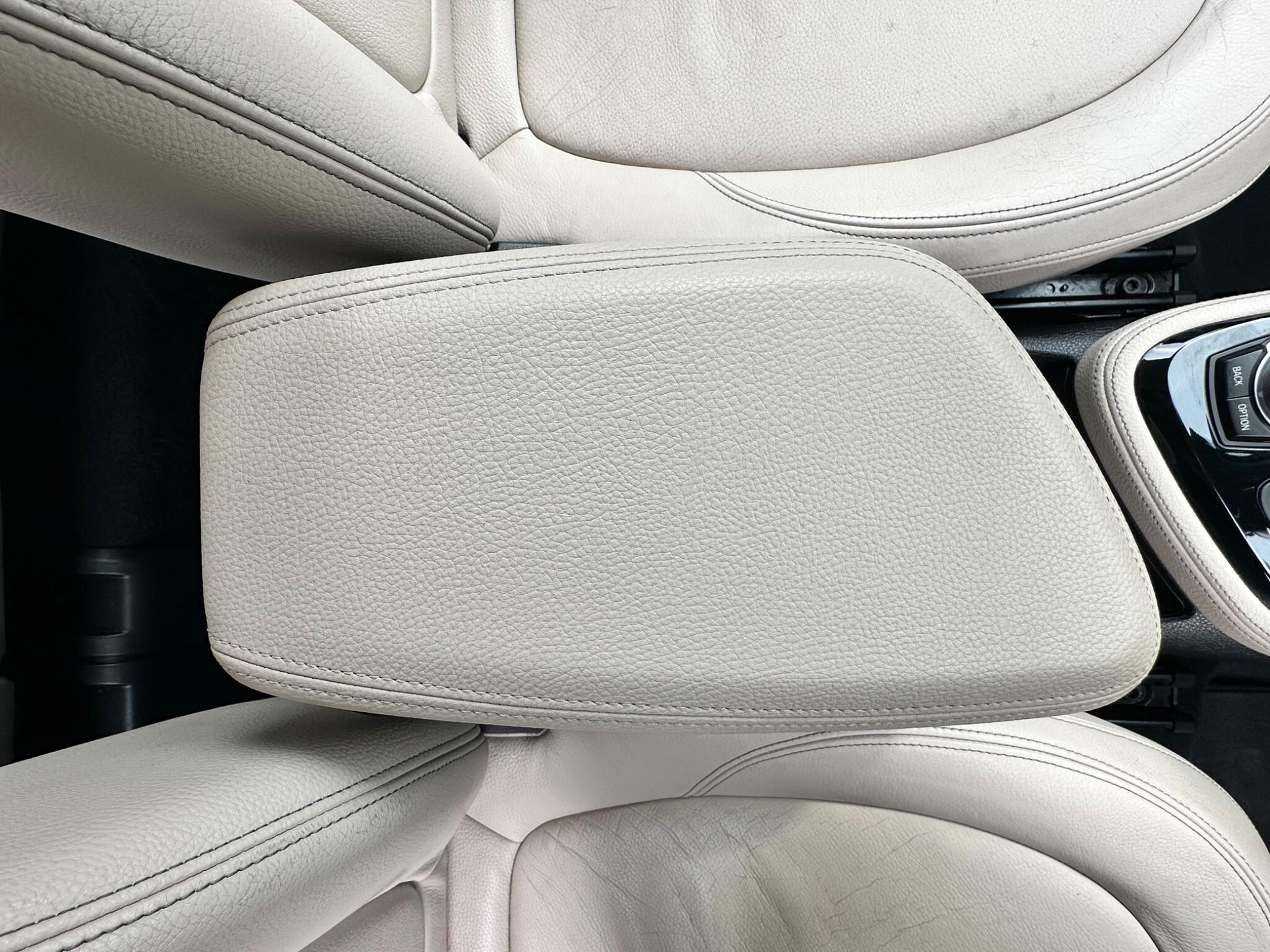 BMW 2 Series Active Tourer view 30