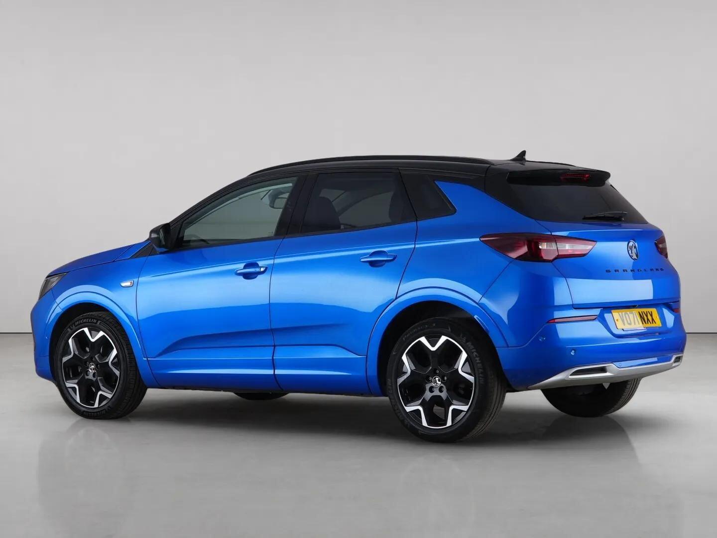 Vauxhall Grandland X view 8