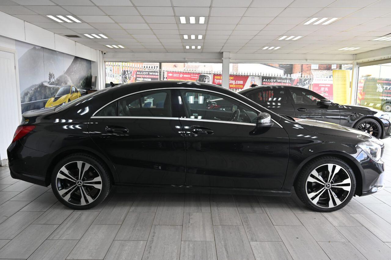 Mercedes-Benz Cla view 3