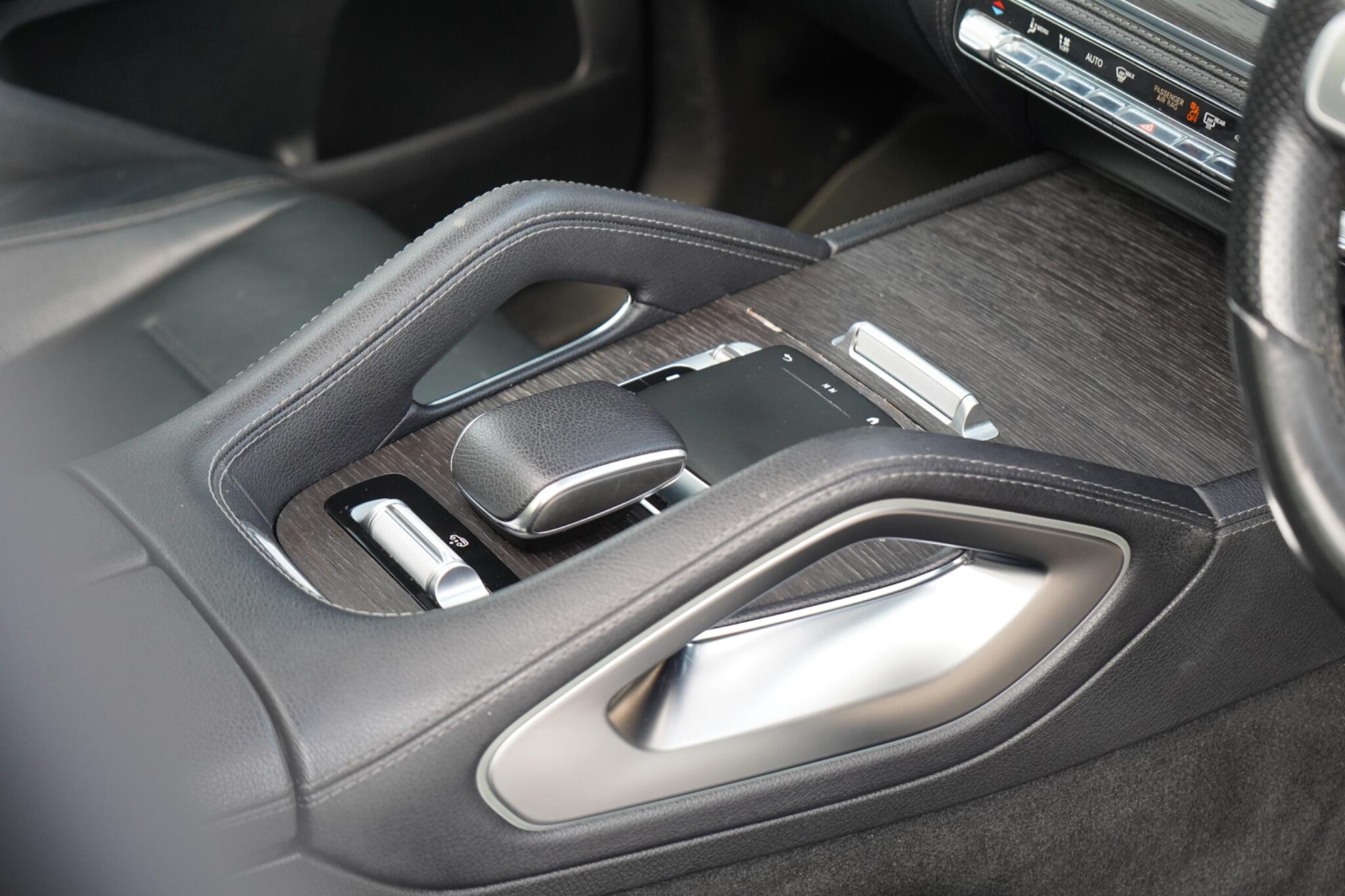 Mercedes-Benz Gle view 21