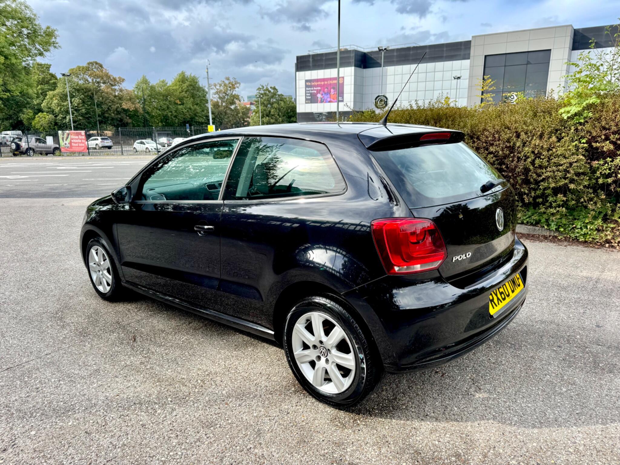Volkswagen Polo view 3