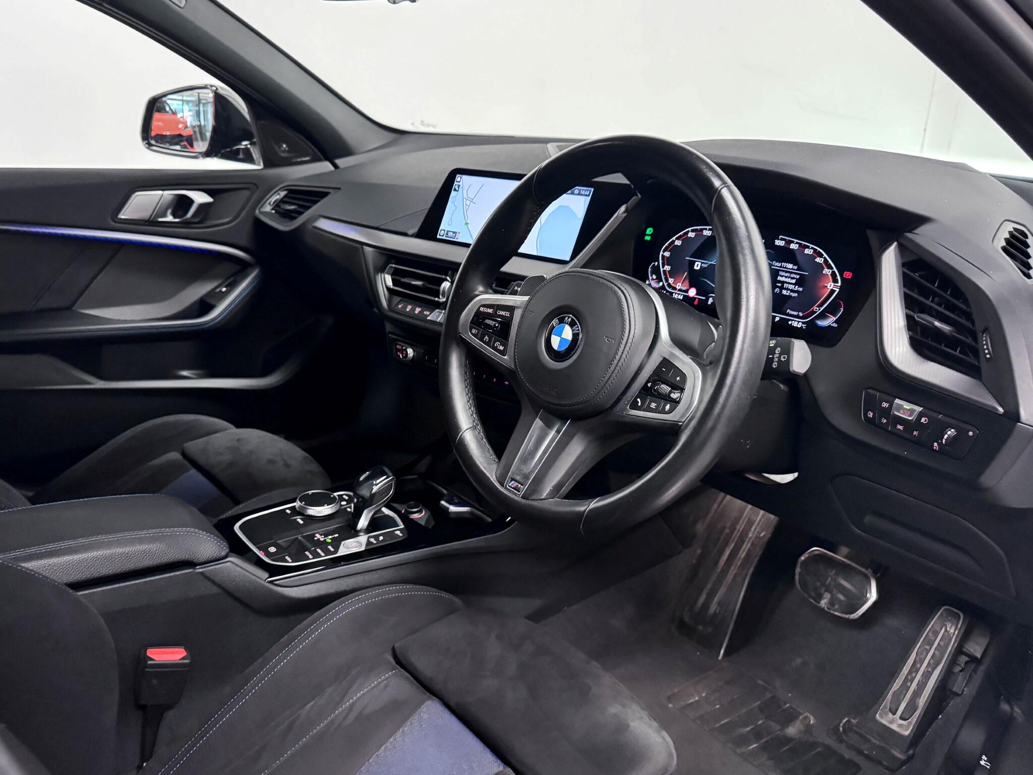 BMW 1 Series view 31