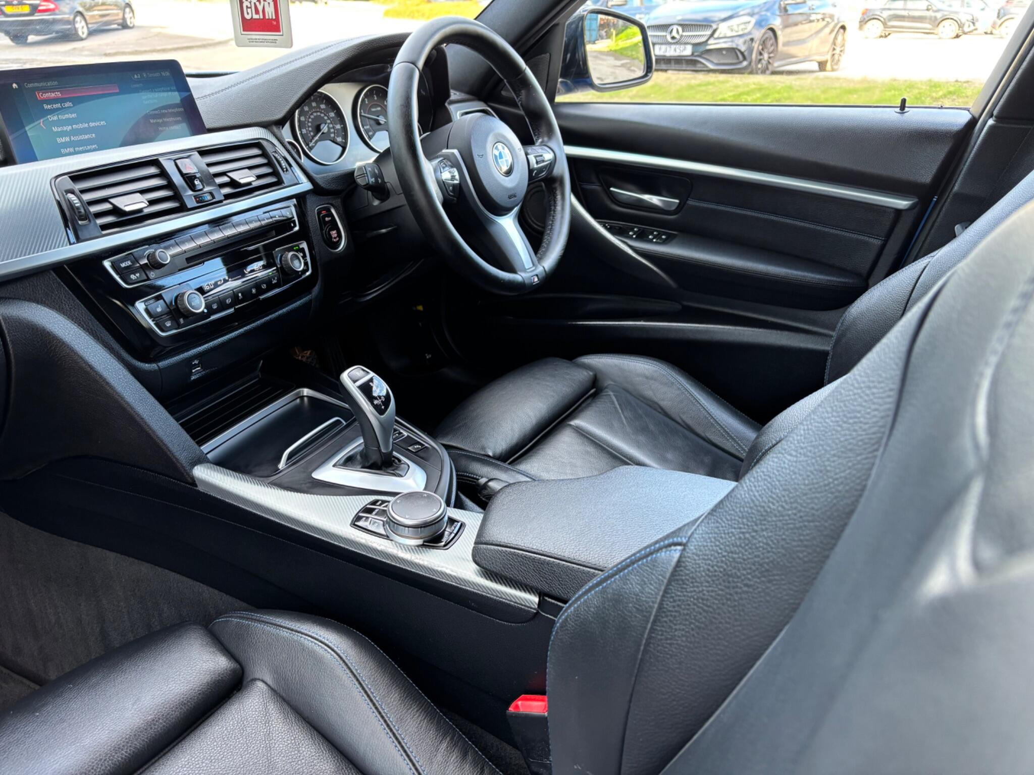 BMW 3 Series view 11