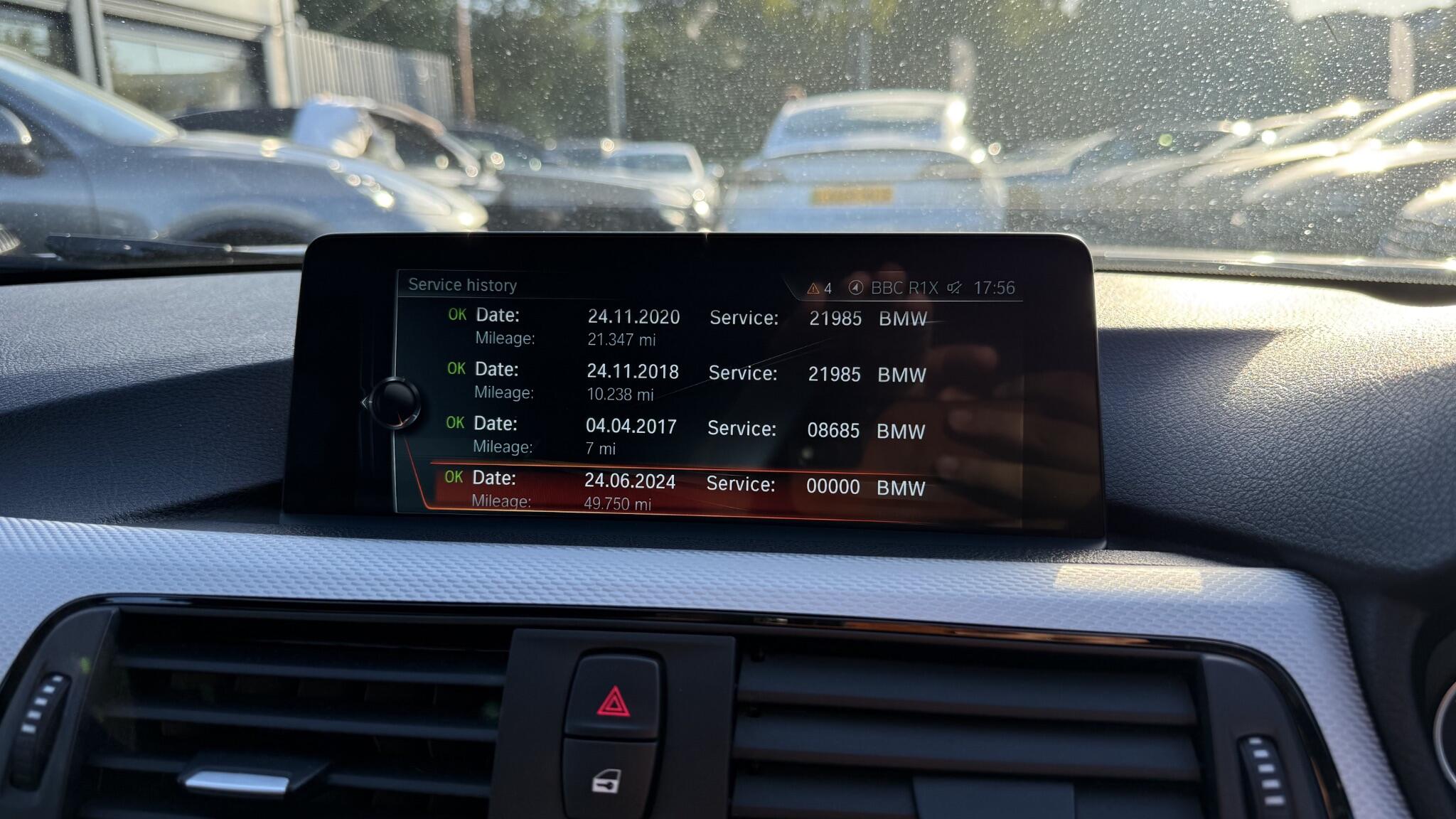 BMW 3 Series view 28