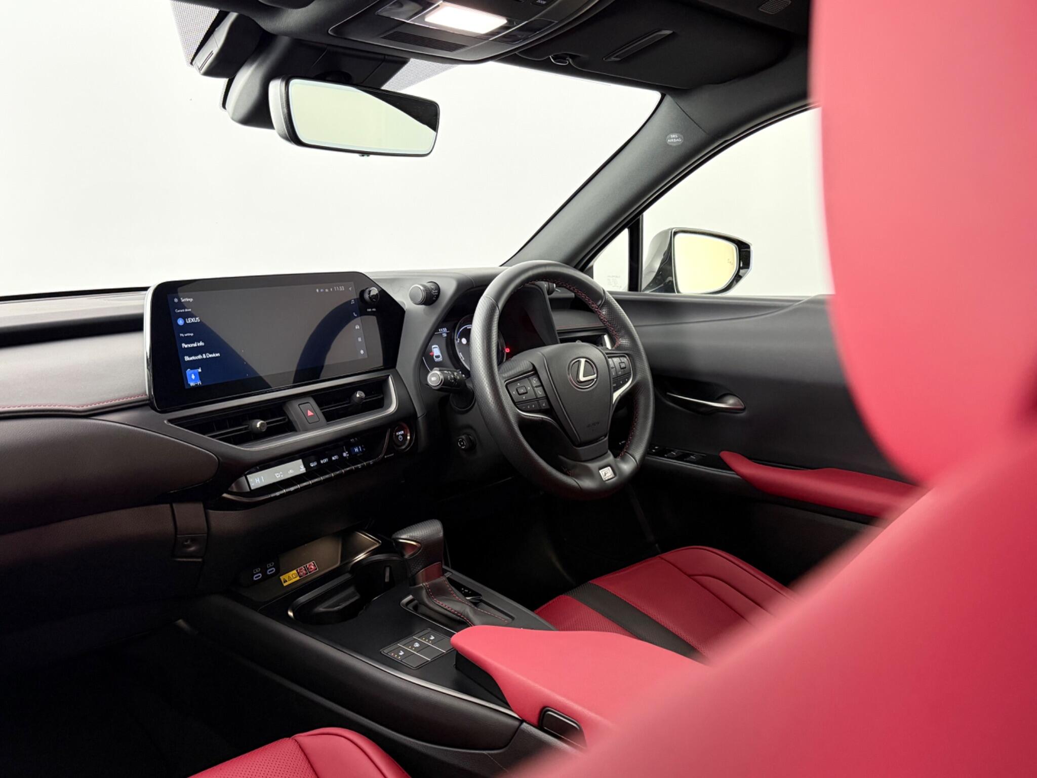 Lexus Ux view 4