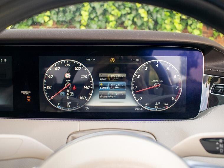 Mercedes-Benz S-Class view 24