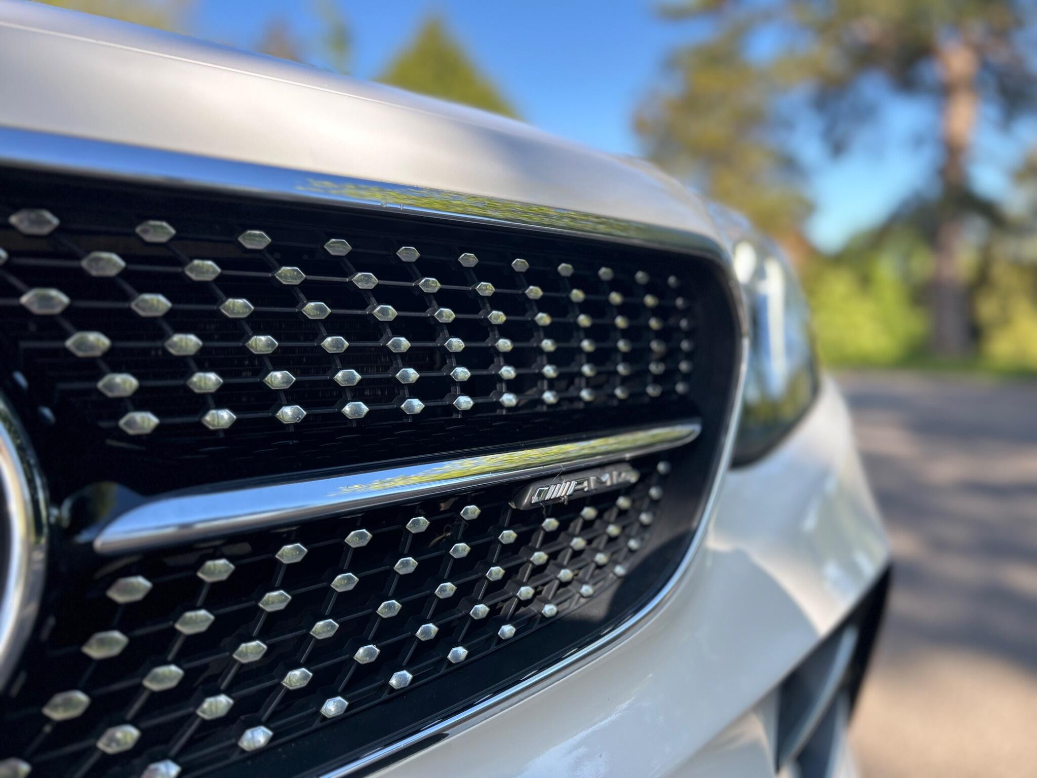 Mercedes-Benz E-Class view 45