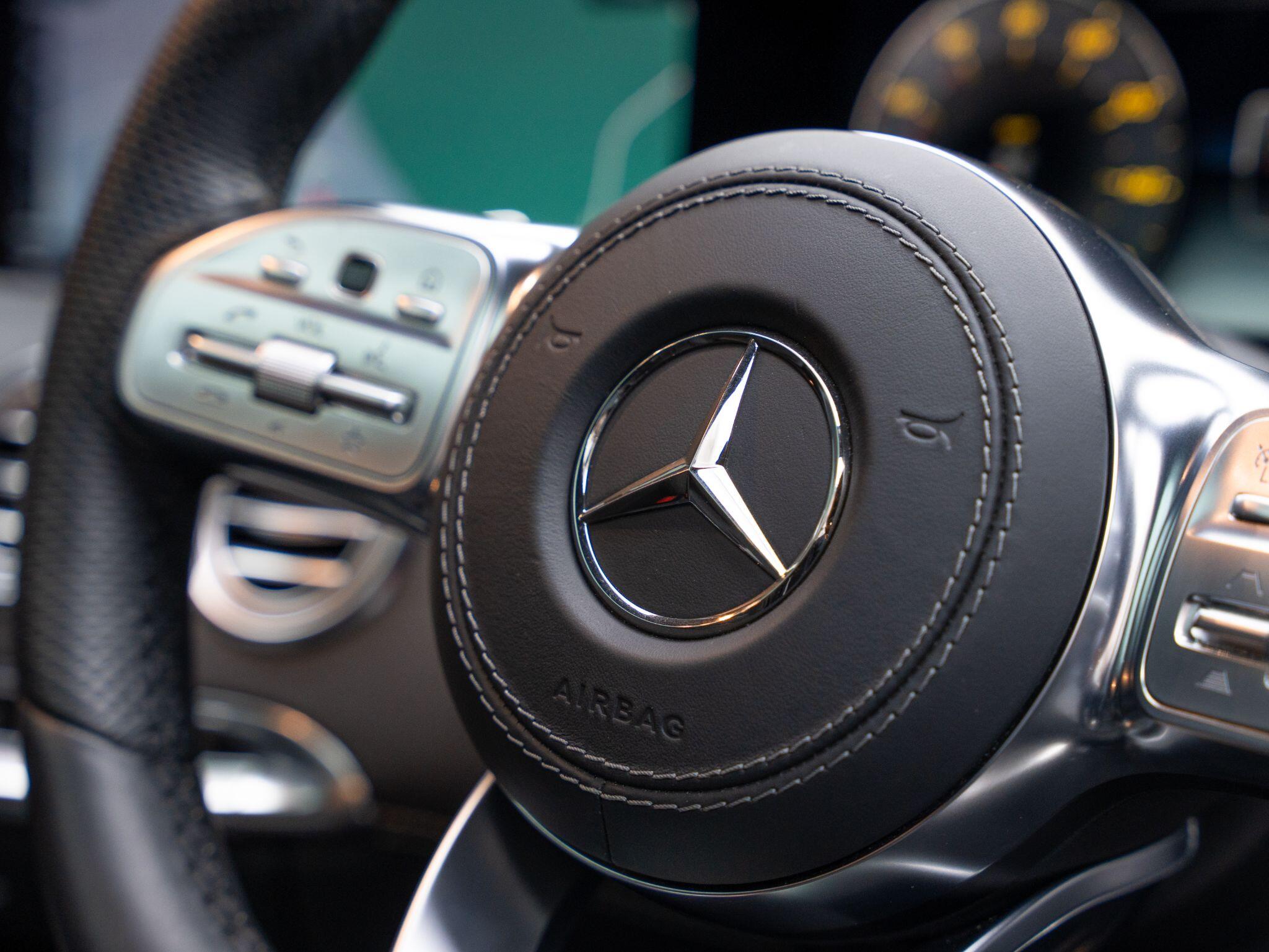 Mercedes-Benz S-Class view 38