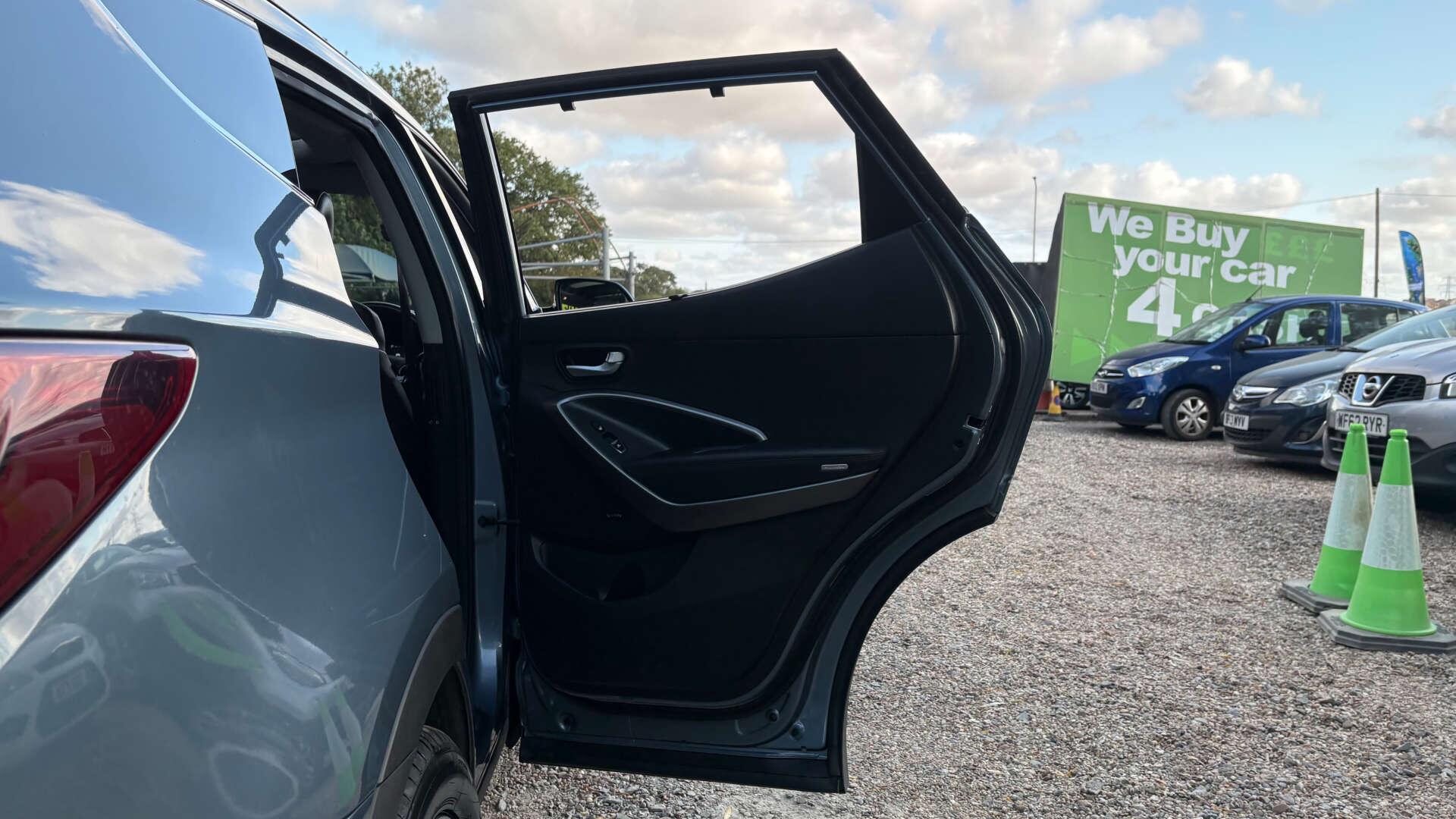 Hyundai Santa Fe view 46