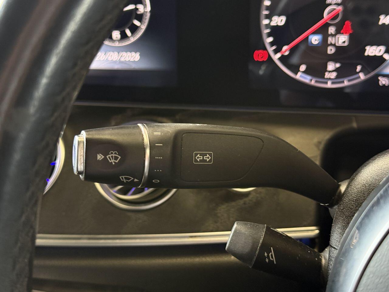 Mercedes-Benz E Class view 39
