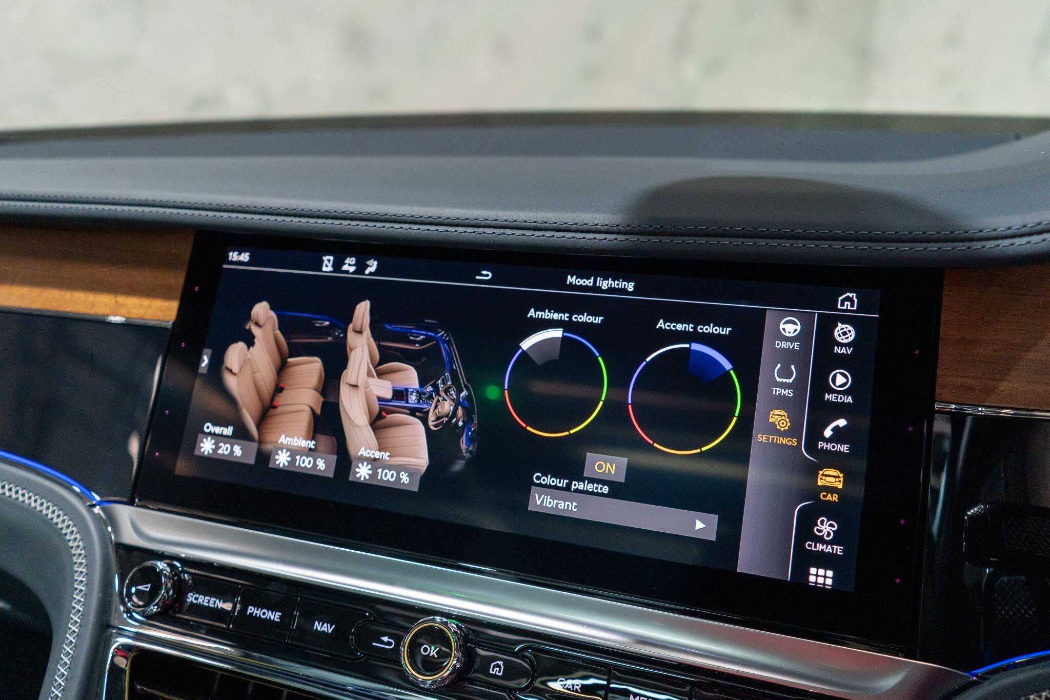 Bentley Flying Spur view 32