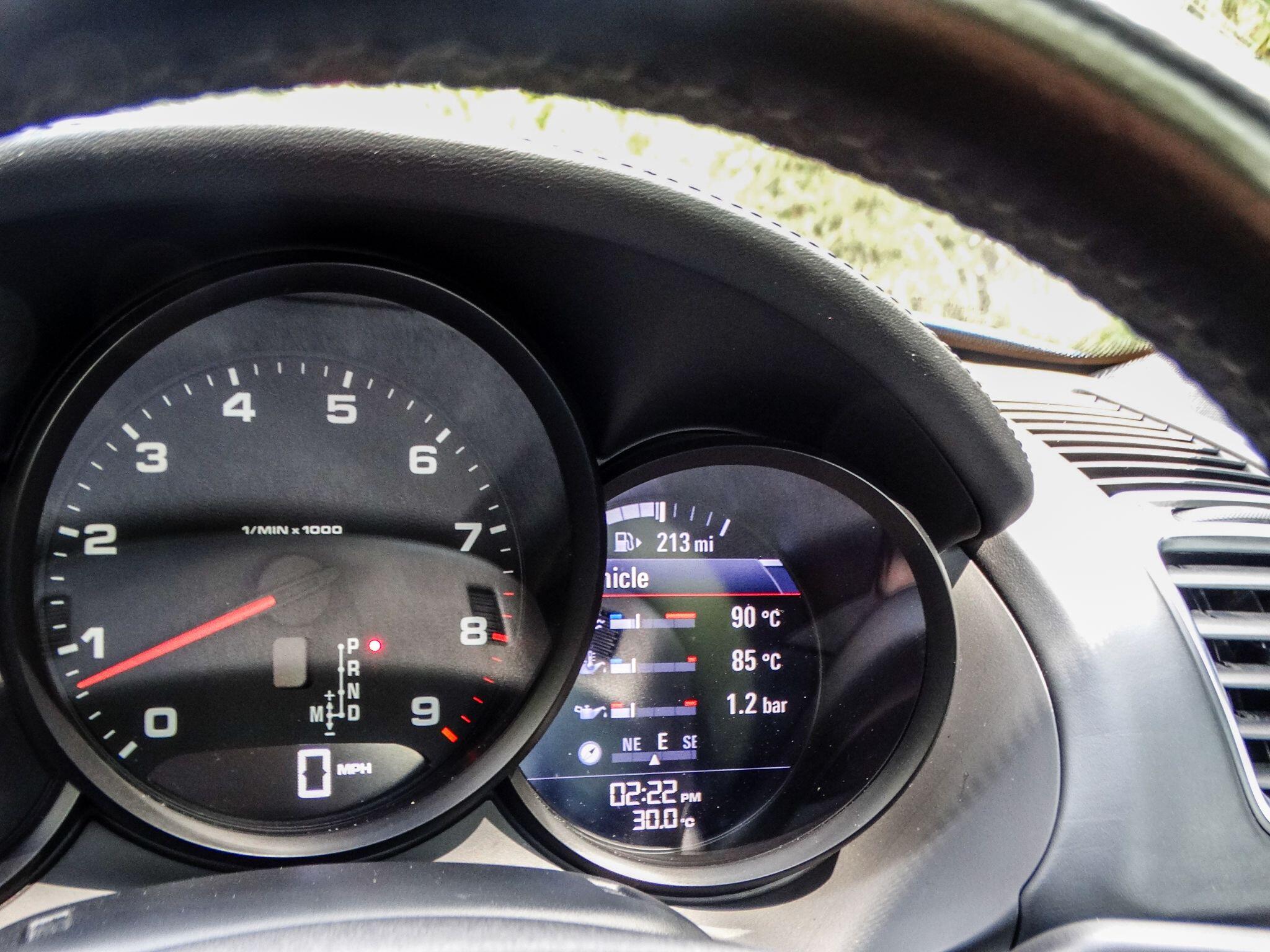 Porsche Cayman view 19