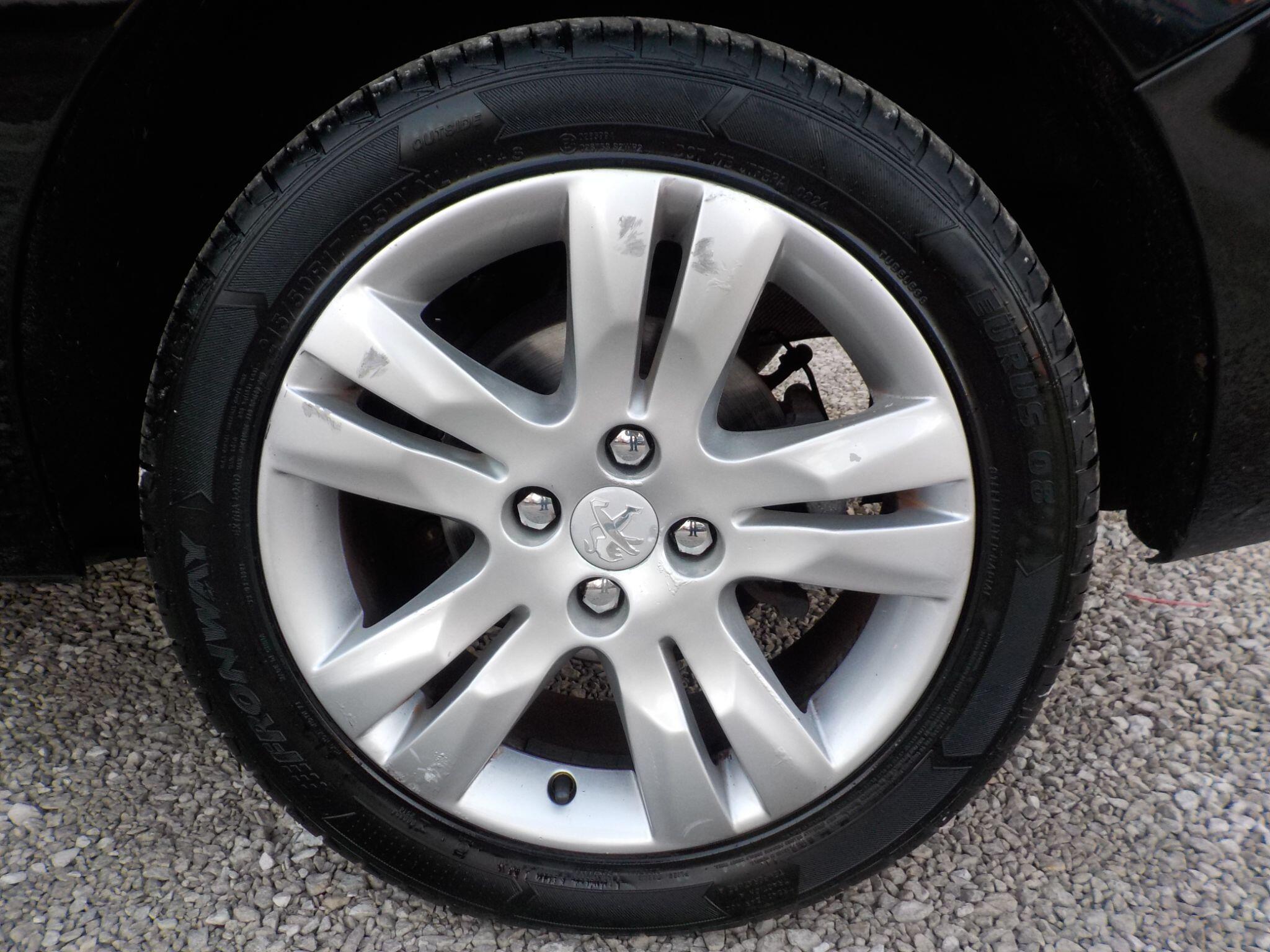 Peugeot 5008 1.6 e-HDi Active EGC Euro 5 (s/s) 5dr