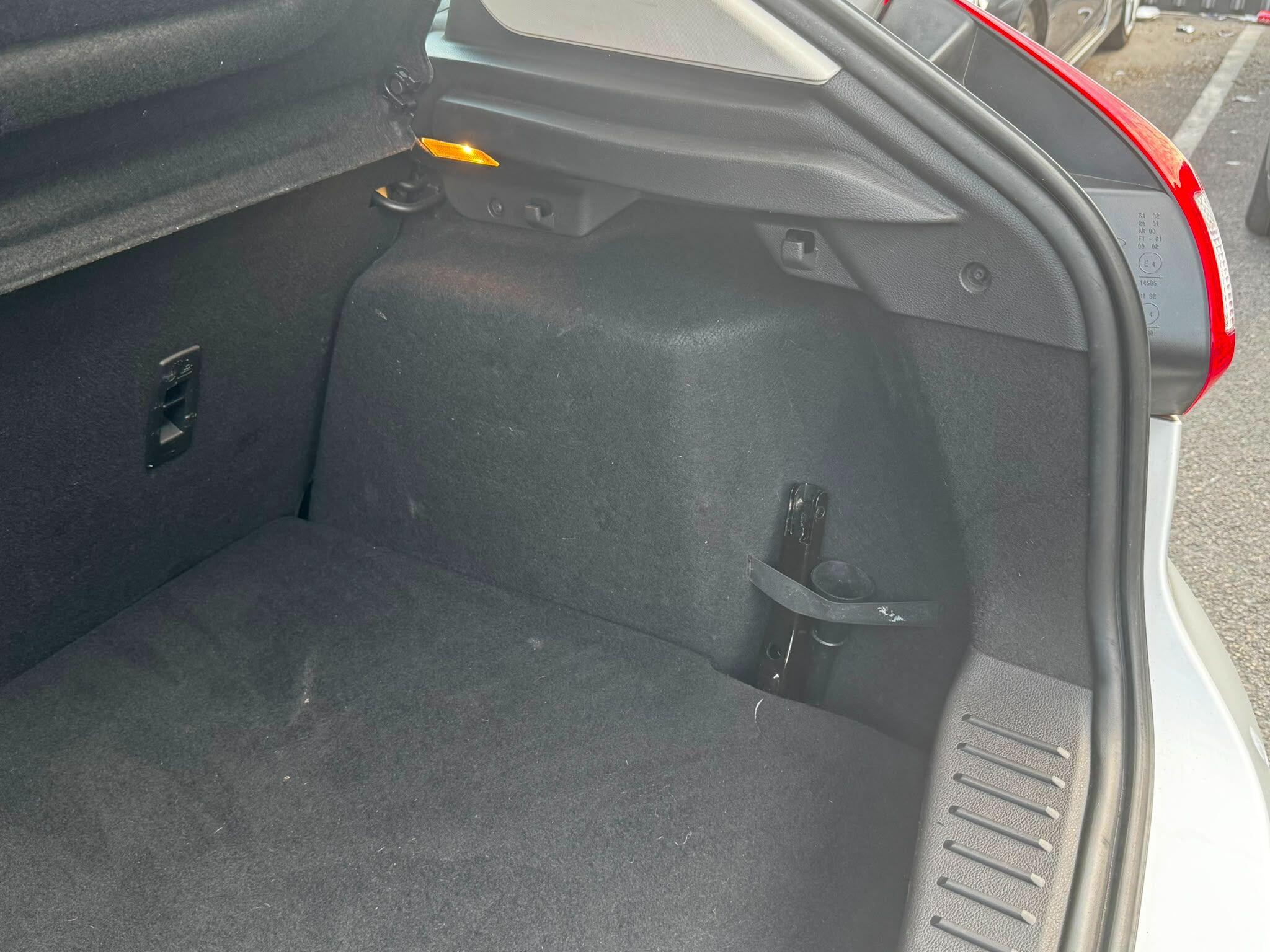 Ford Focus view 45