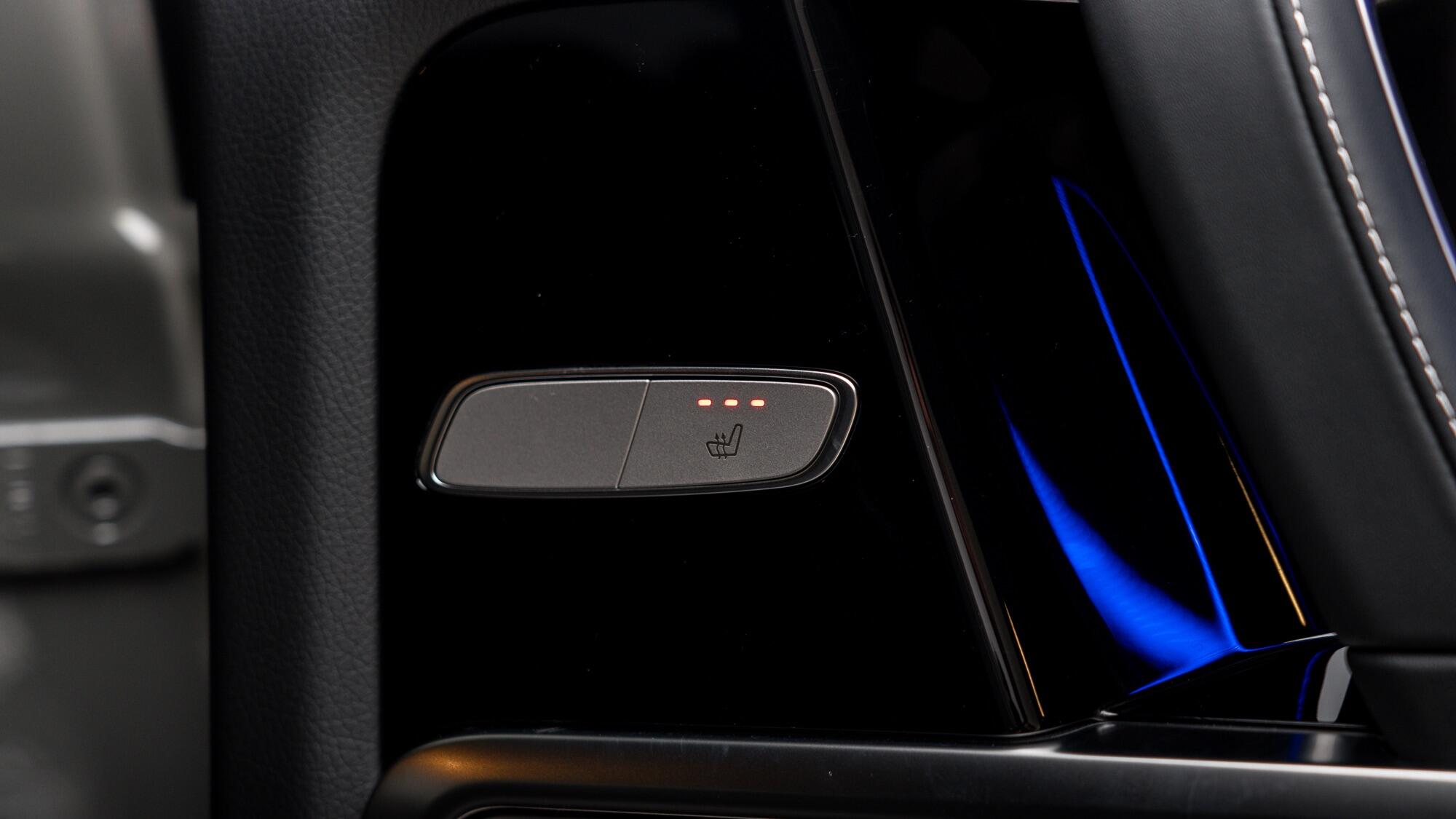 Mercedes-Benz G-Class view 13