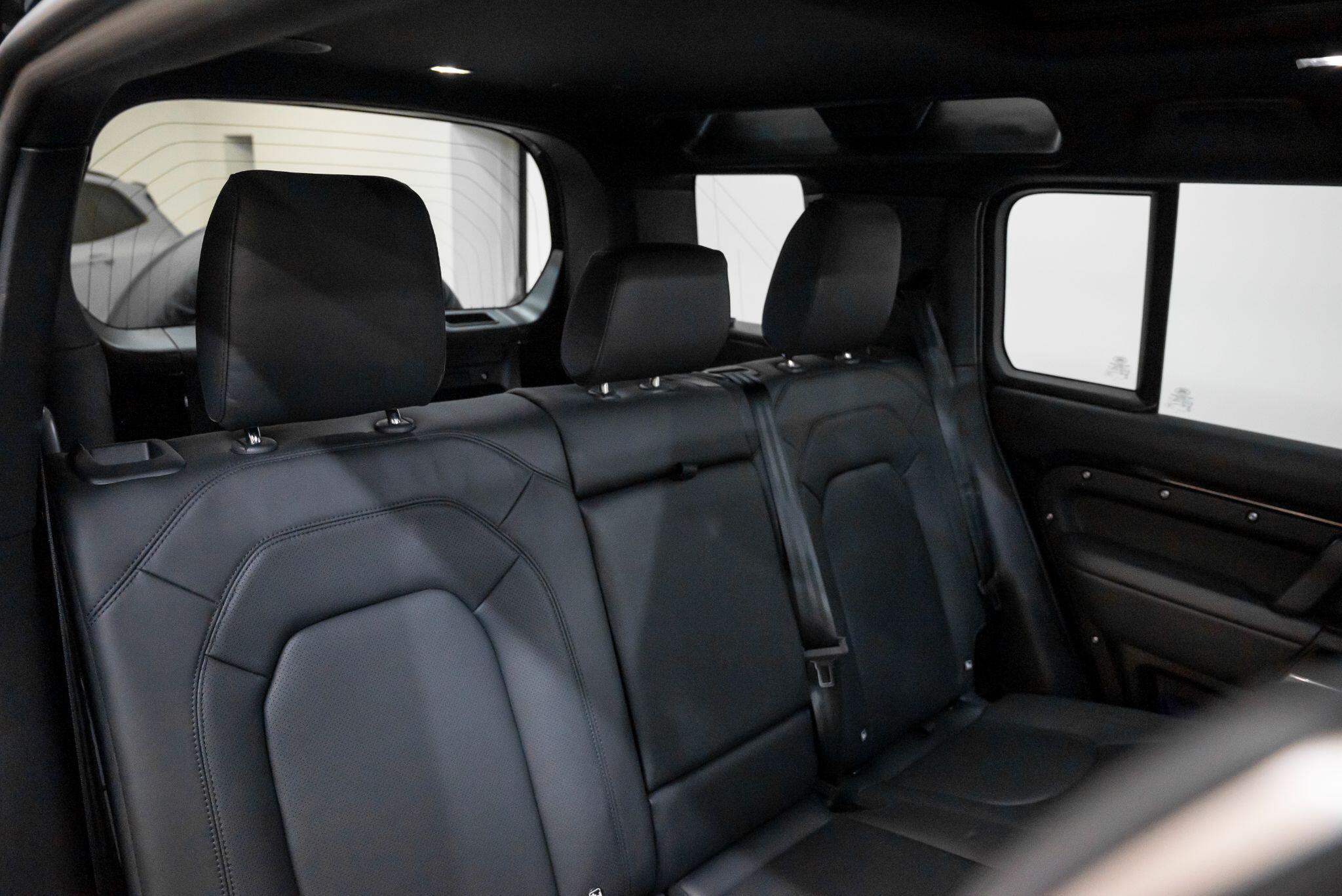 Land Rover Defender view 21