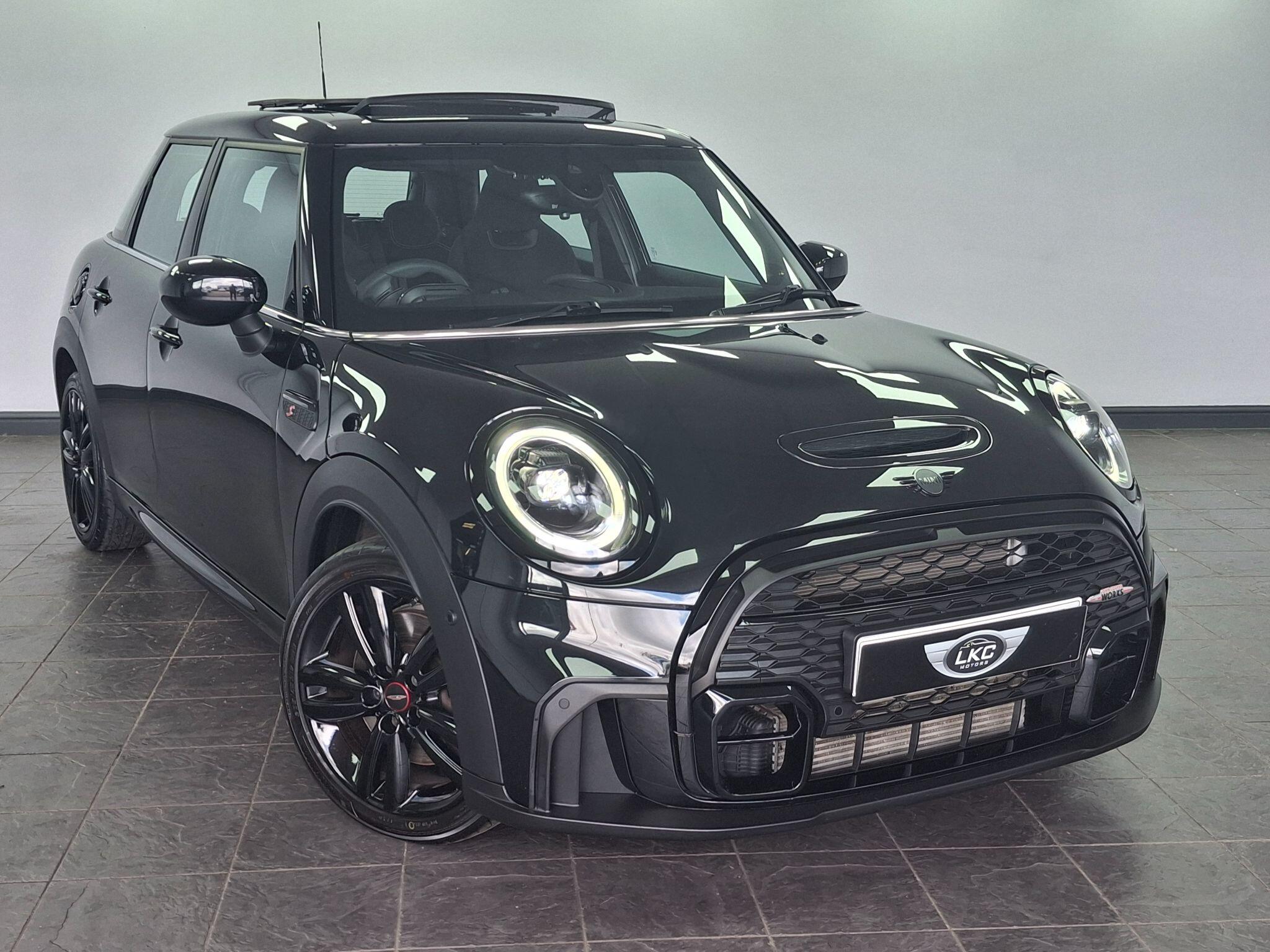 Mini Hatch view 45