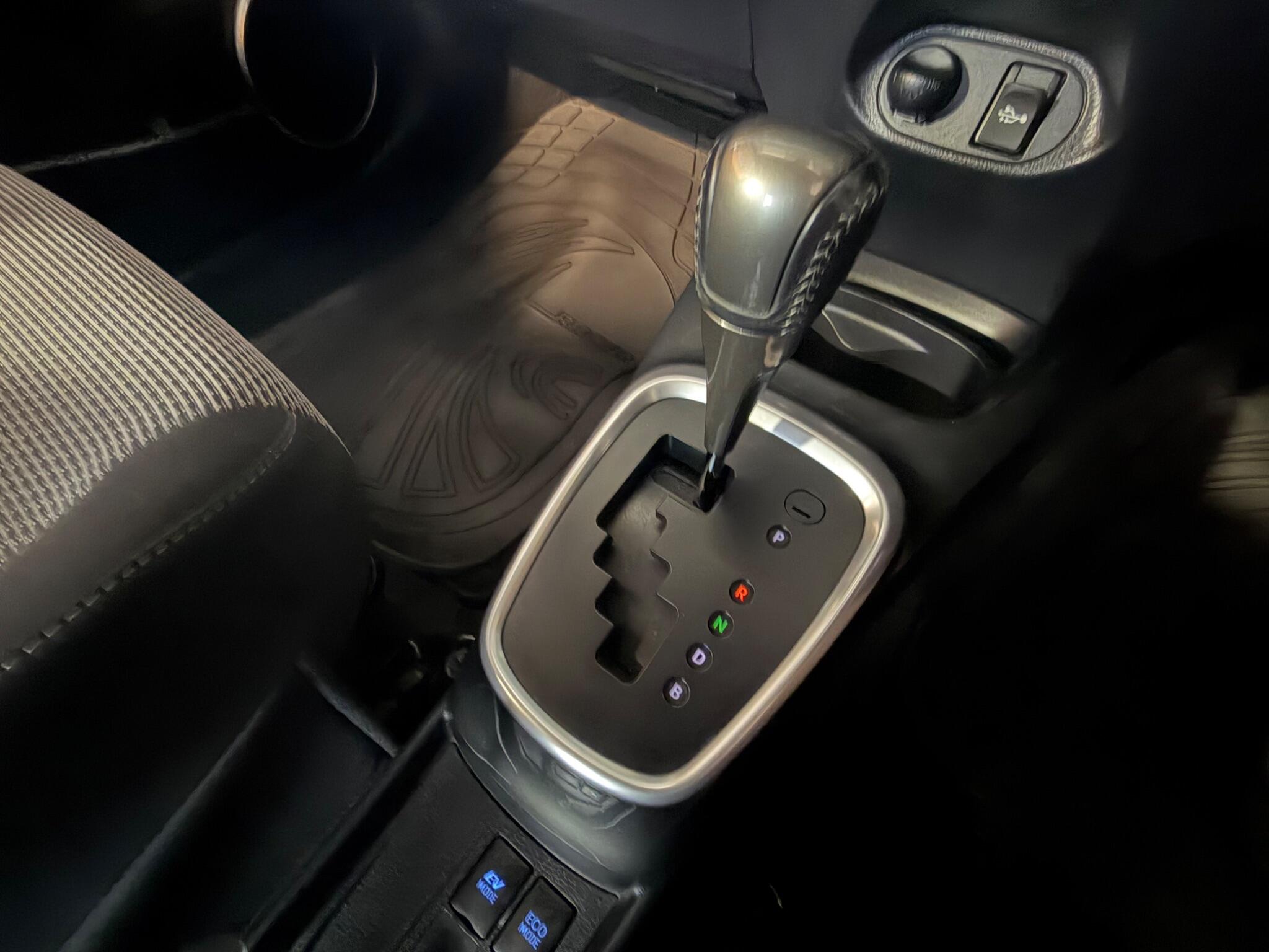 Toyota Yaris view 17
