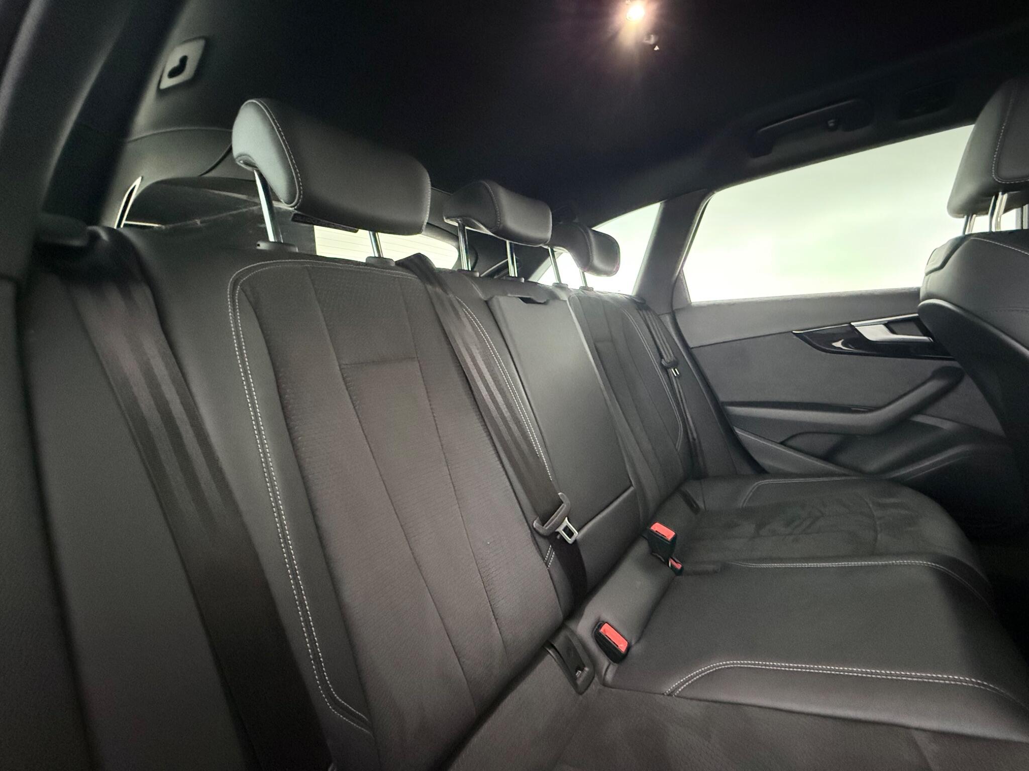 Audi A4 view 29