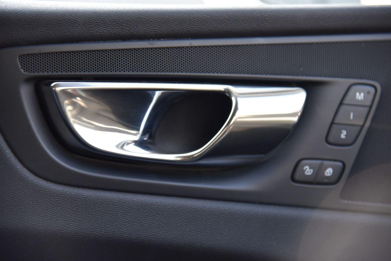 Volvo XC60 view 41