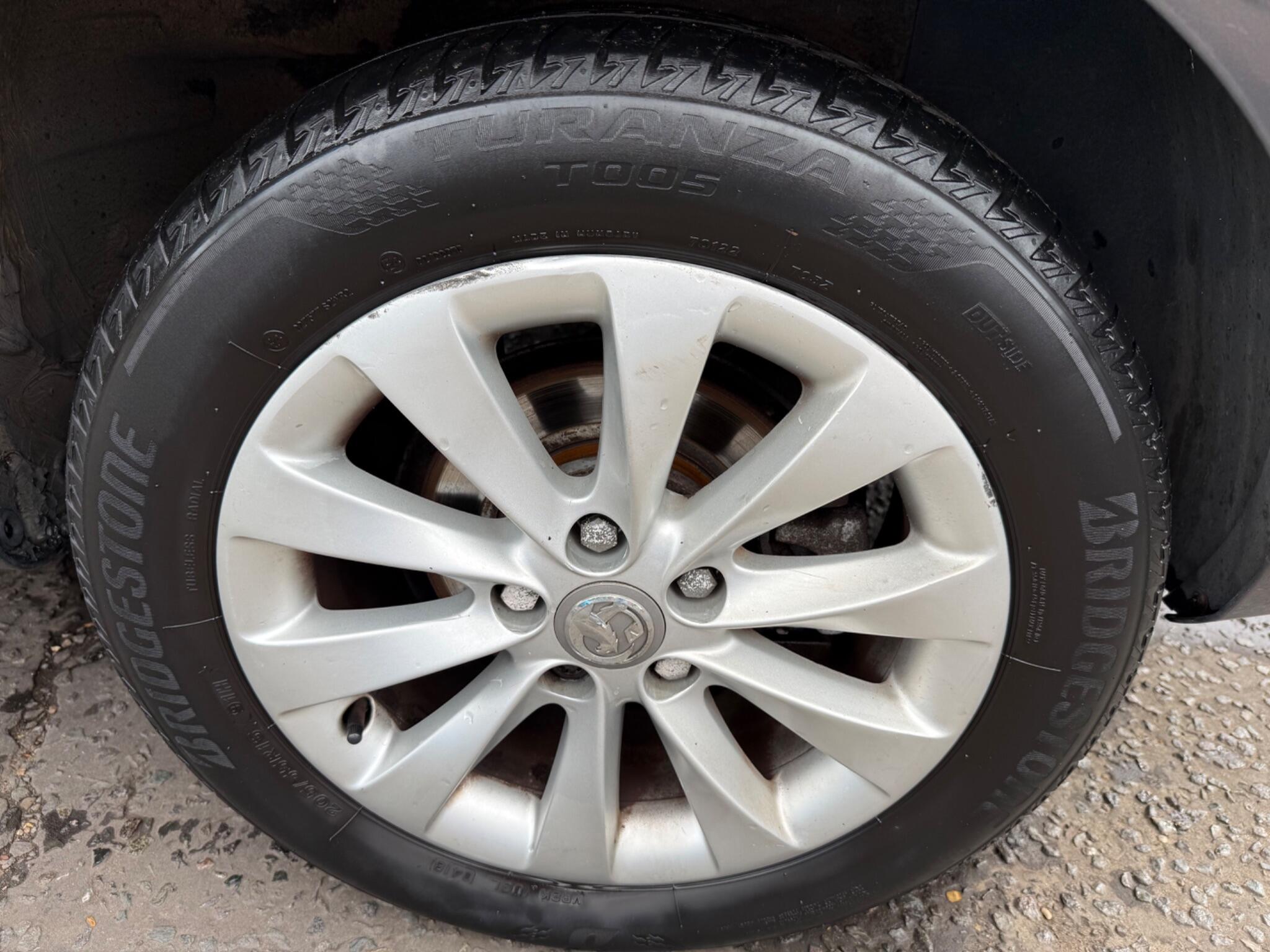 Vauxhall Zafira view 23