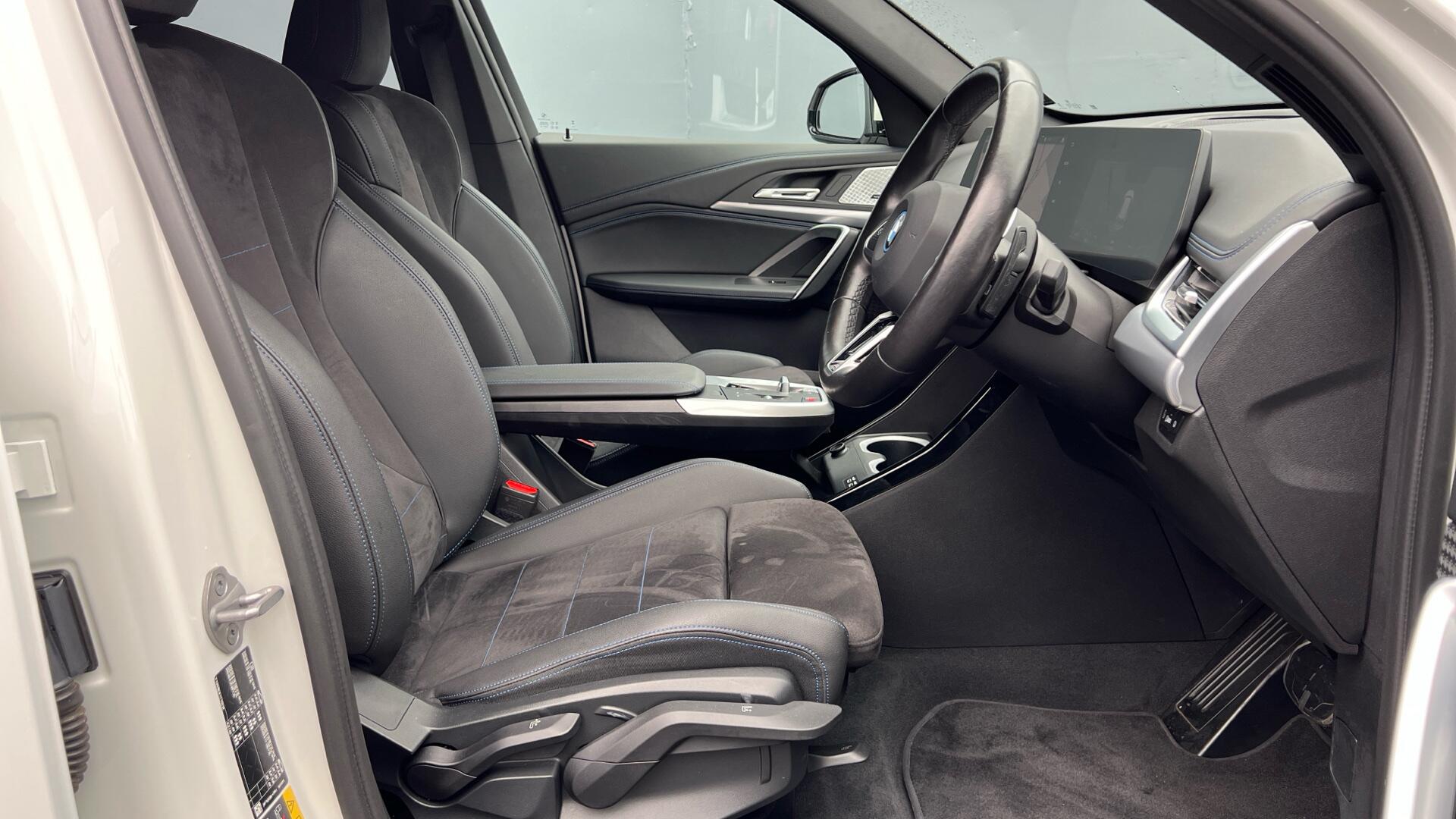 BMW X1 view 11