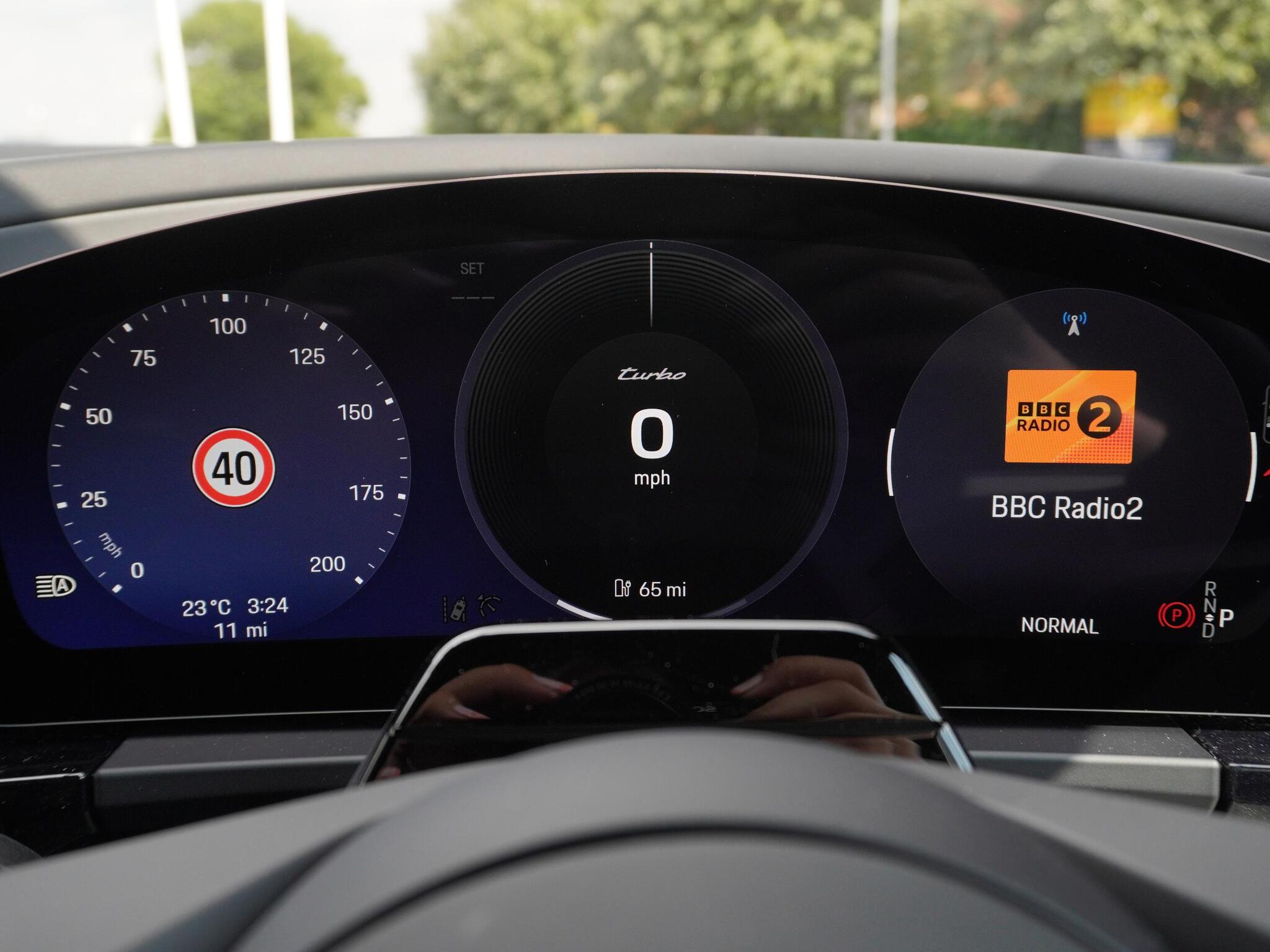 Porsche Macan view 21