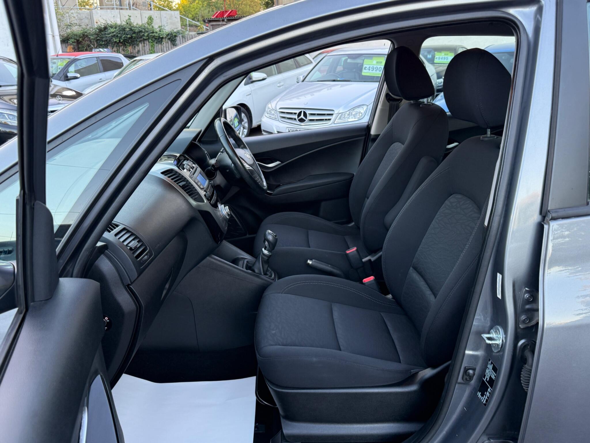 Hyundai ix20 - Image 41