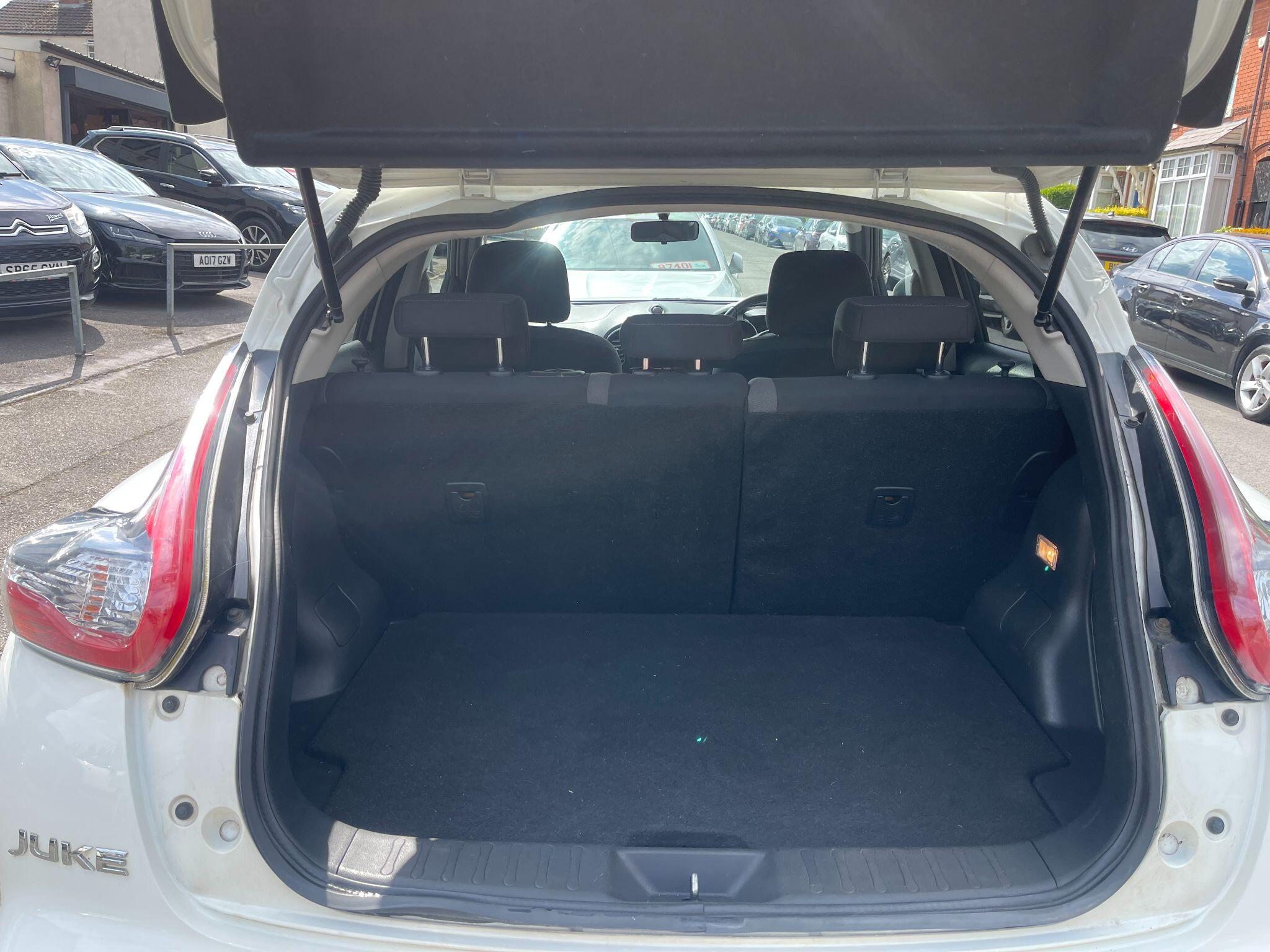 Nissan Juke view 38