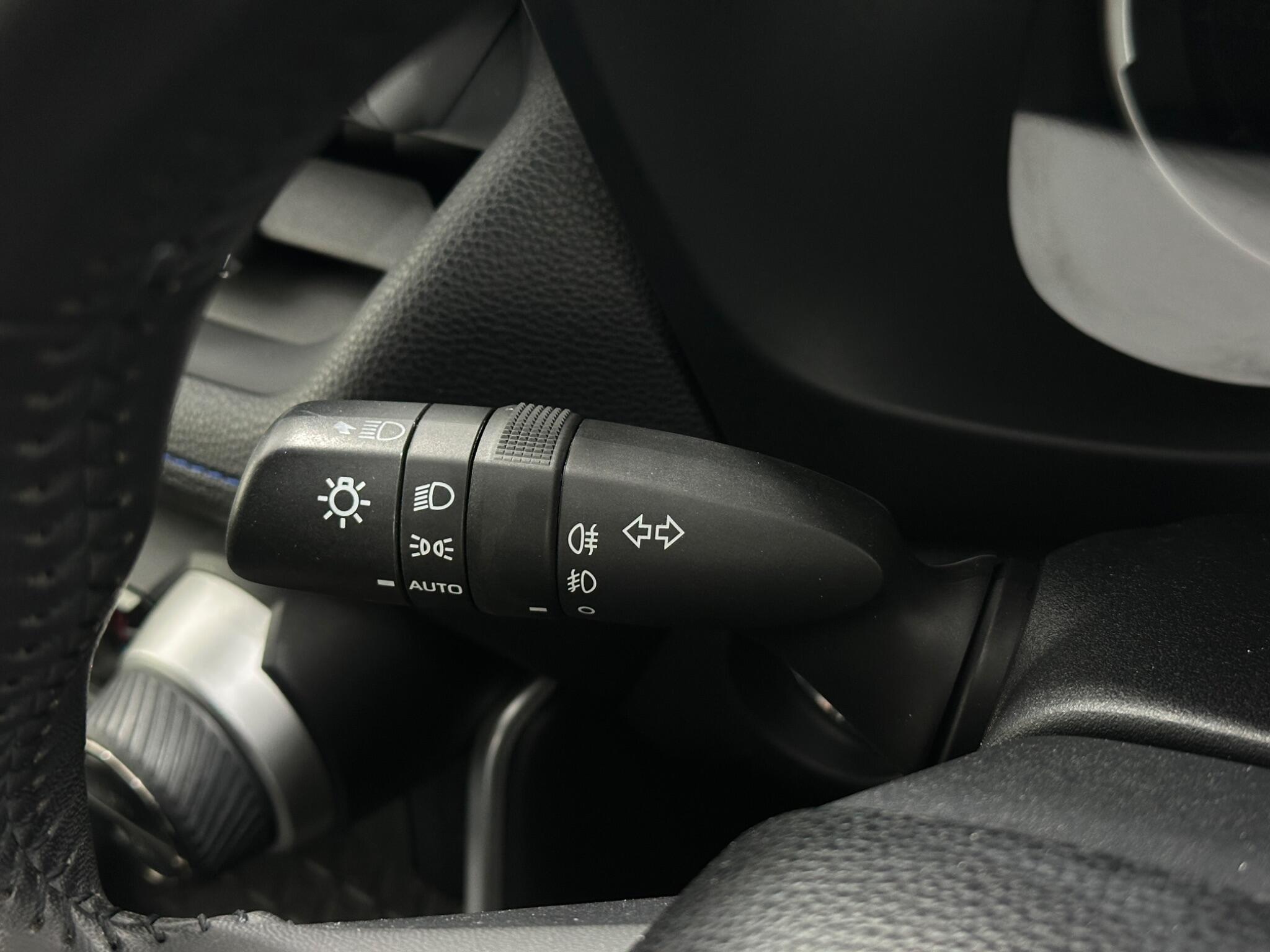 Toyota Rav4 view 14