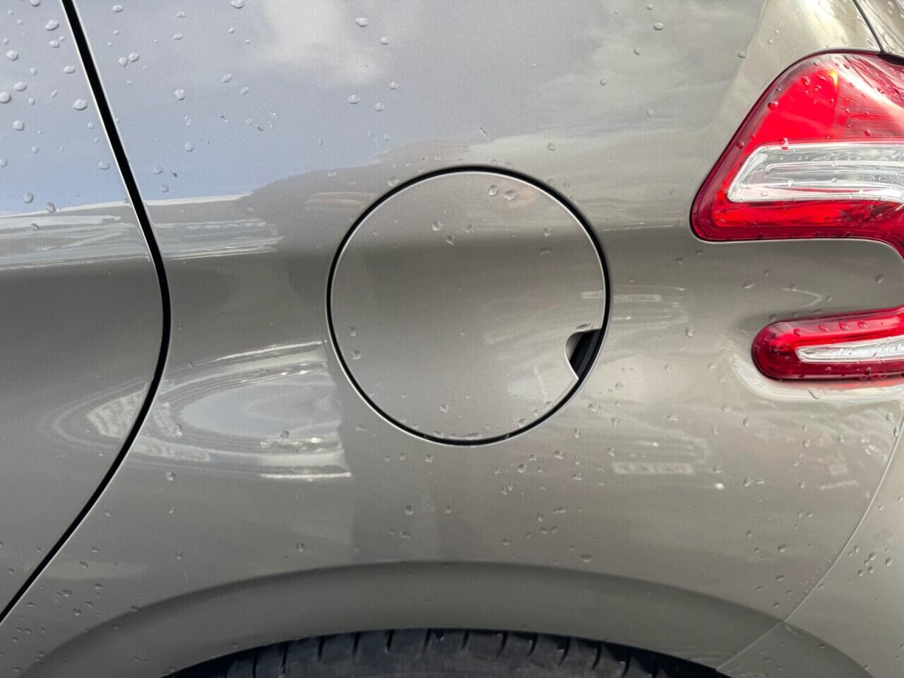 Peugeot 208 view 47