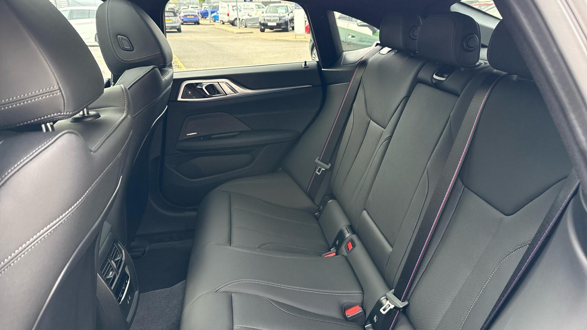 BMW i4 view 12