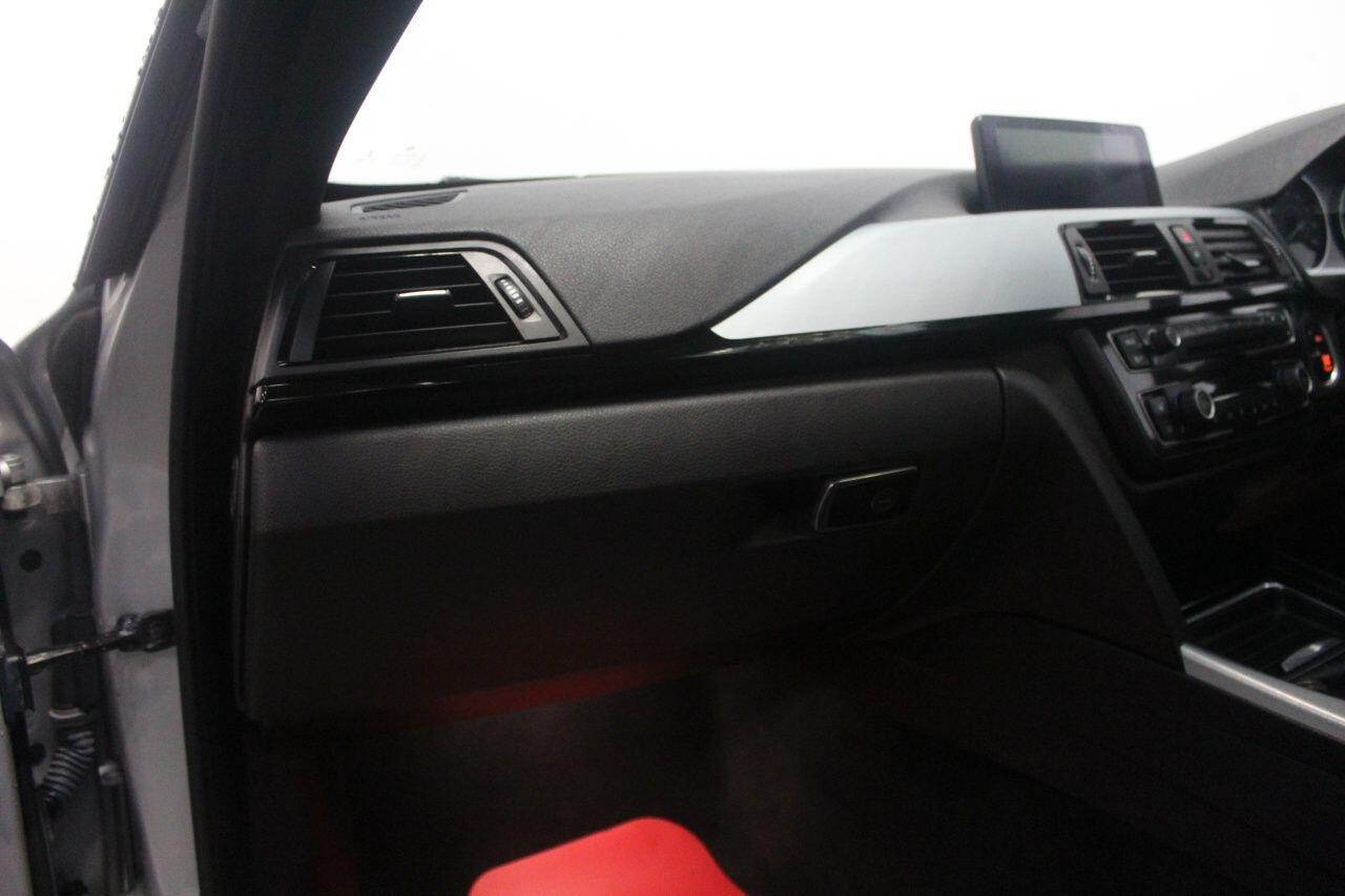 BMW 4 Series view 34