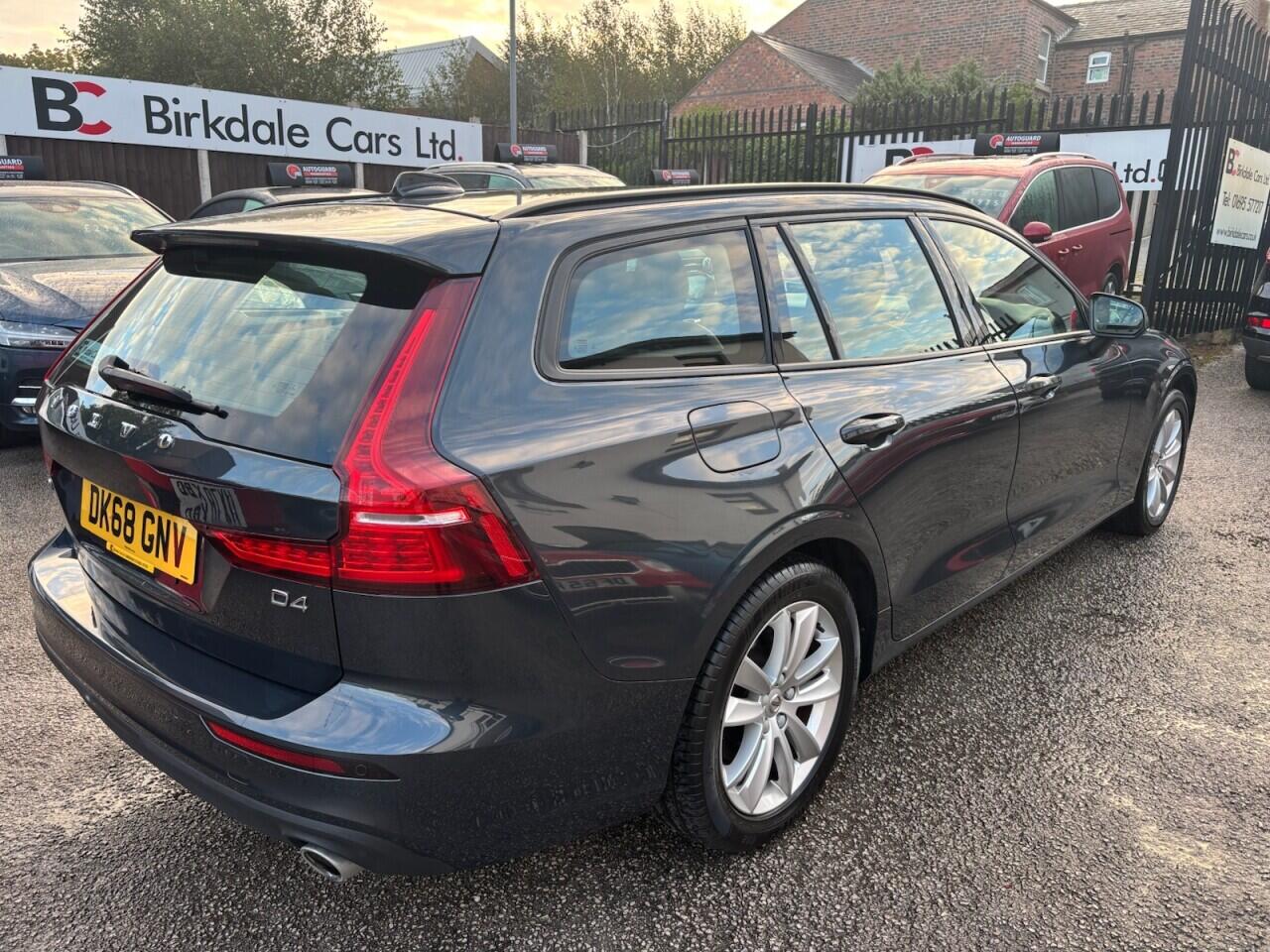 Volvo V60 view 8