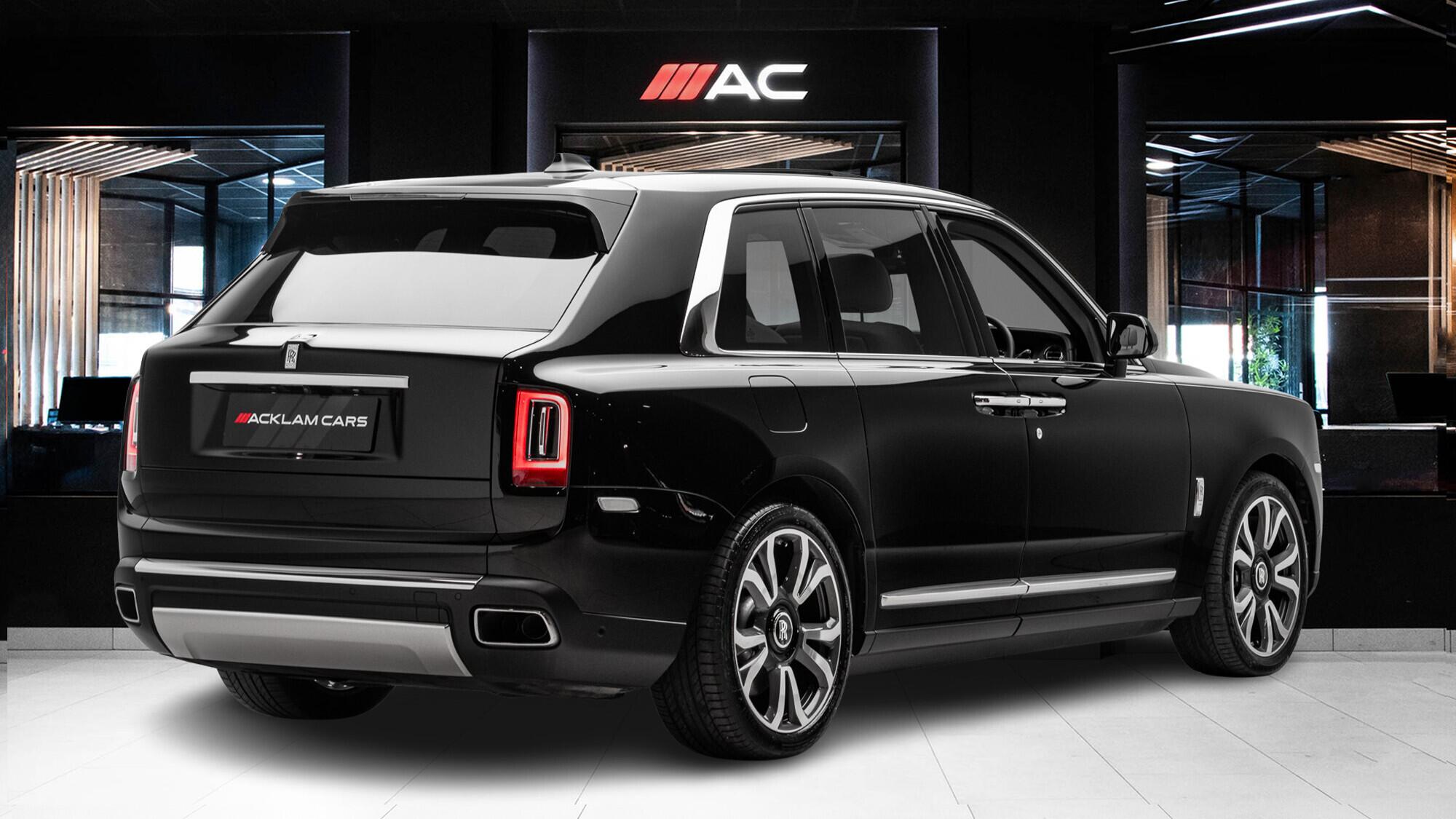Rolls-Royce Cullinan view 4