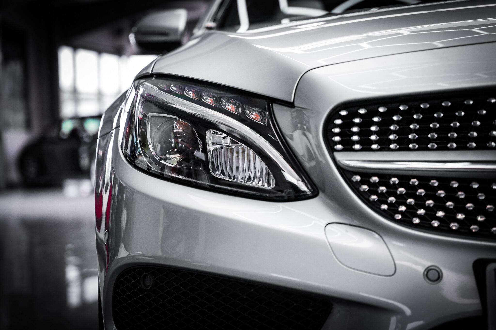Mercedes-Benz C-Class view 30