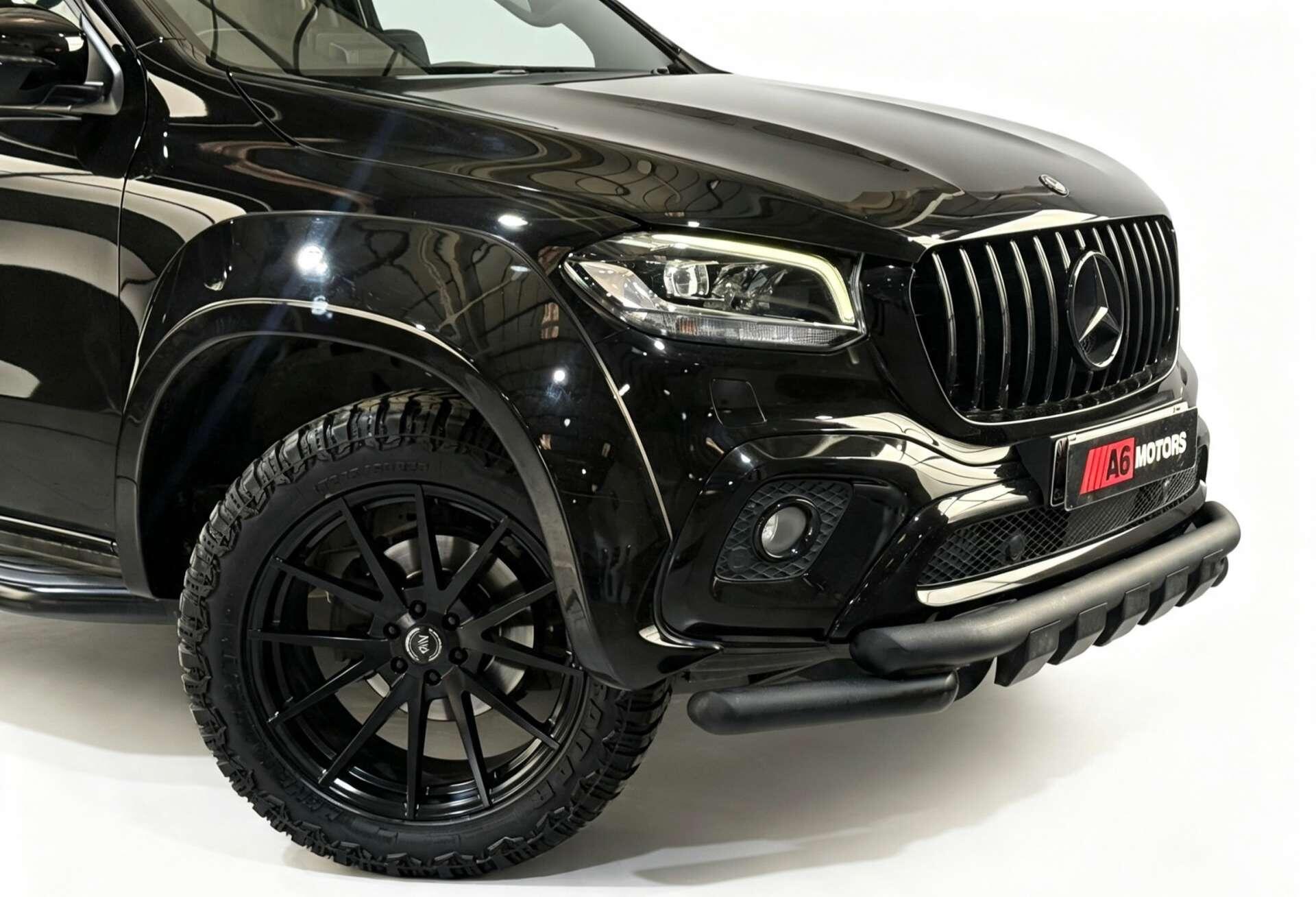 Mercedes-Benz X-Class view 2