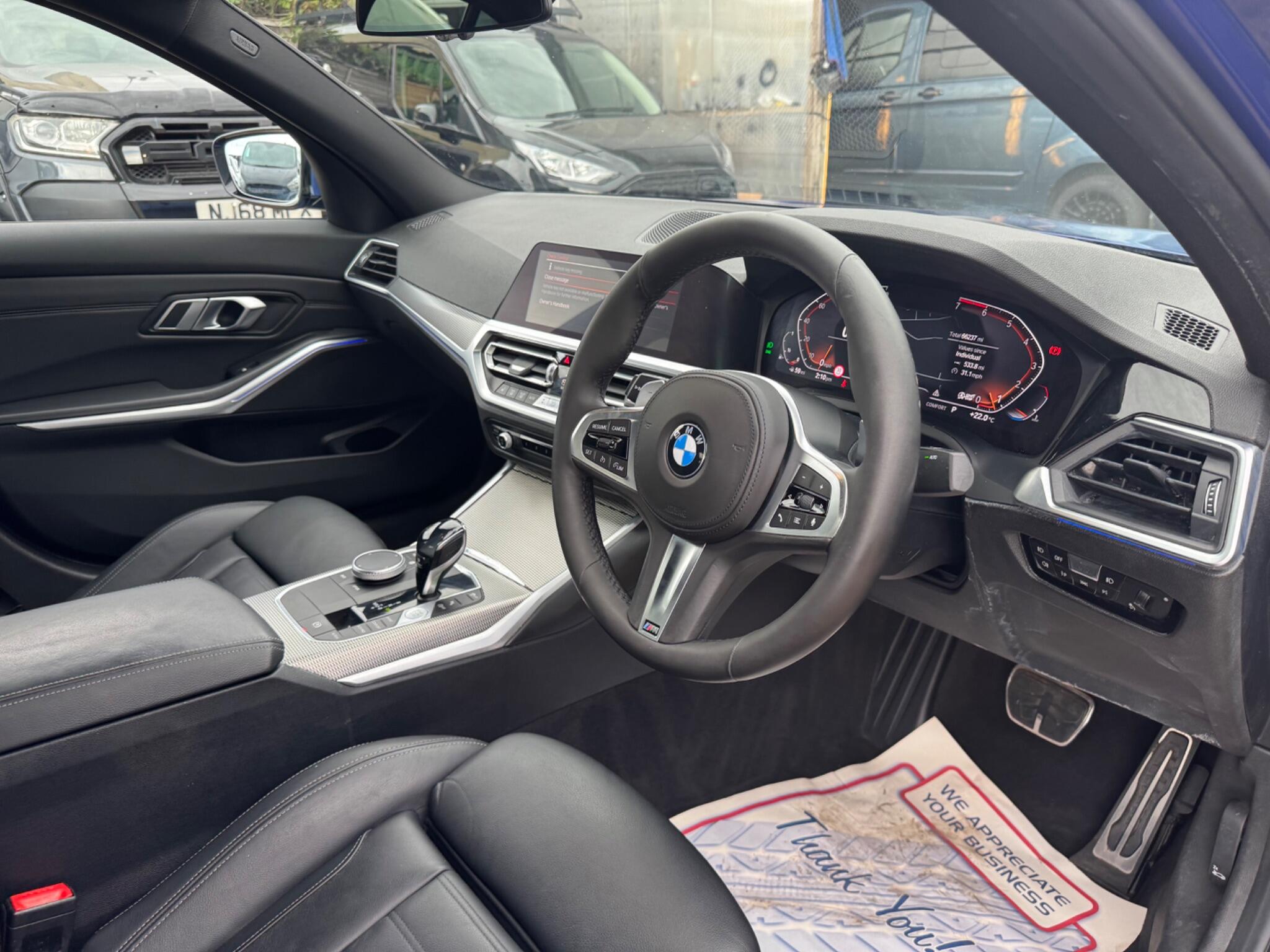 BMW 3 Series view 11