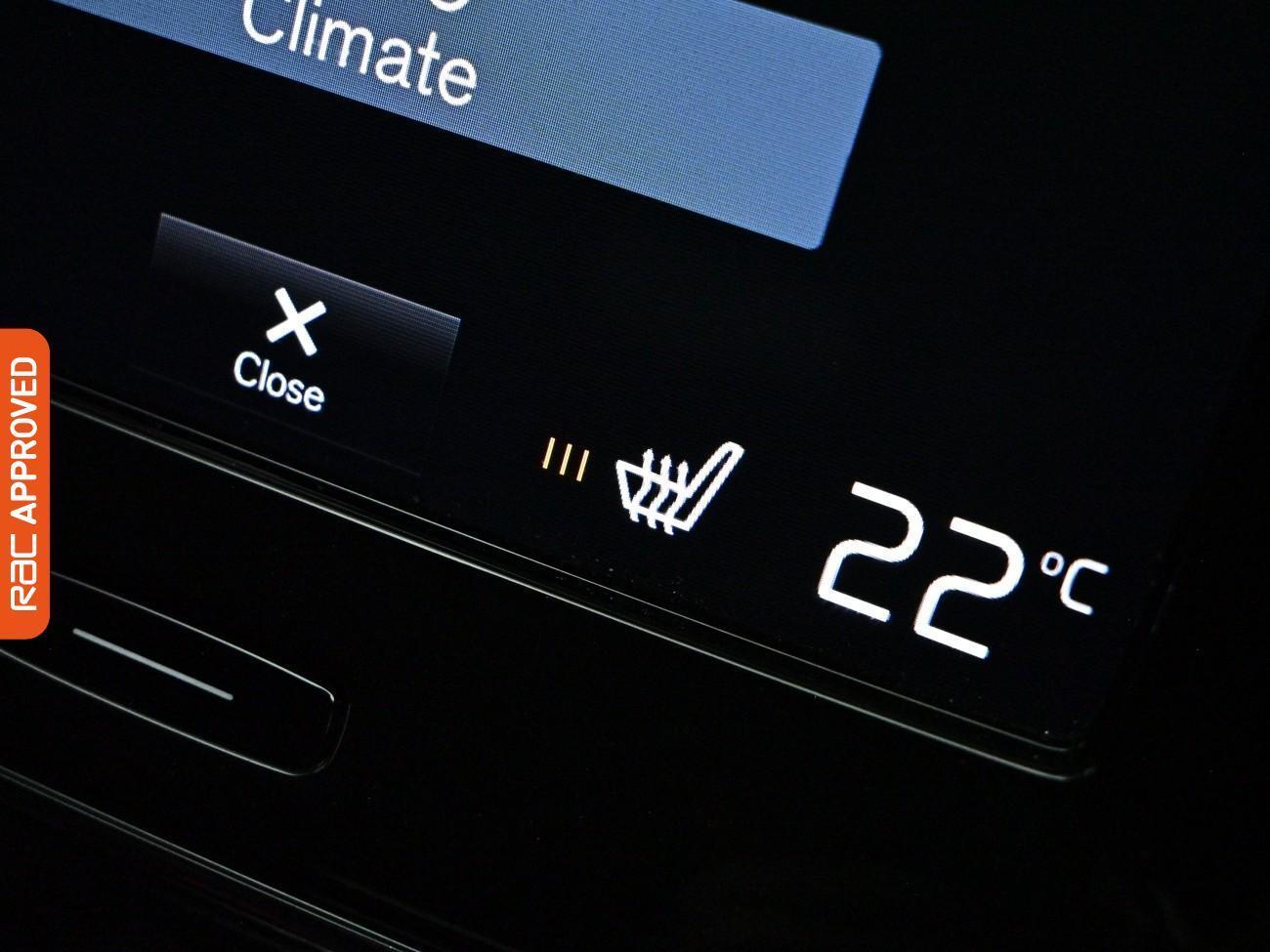 Volvo XC40 view 19