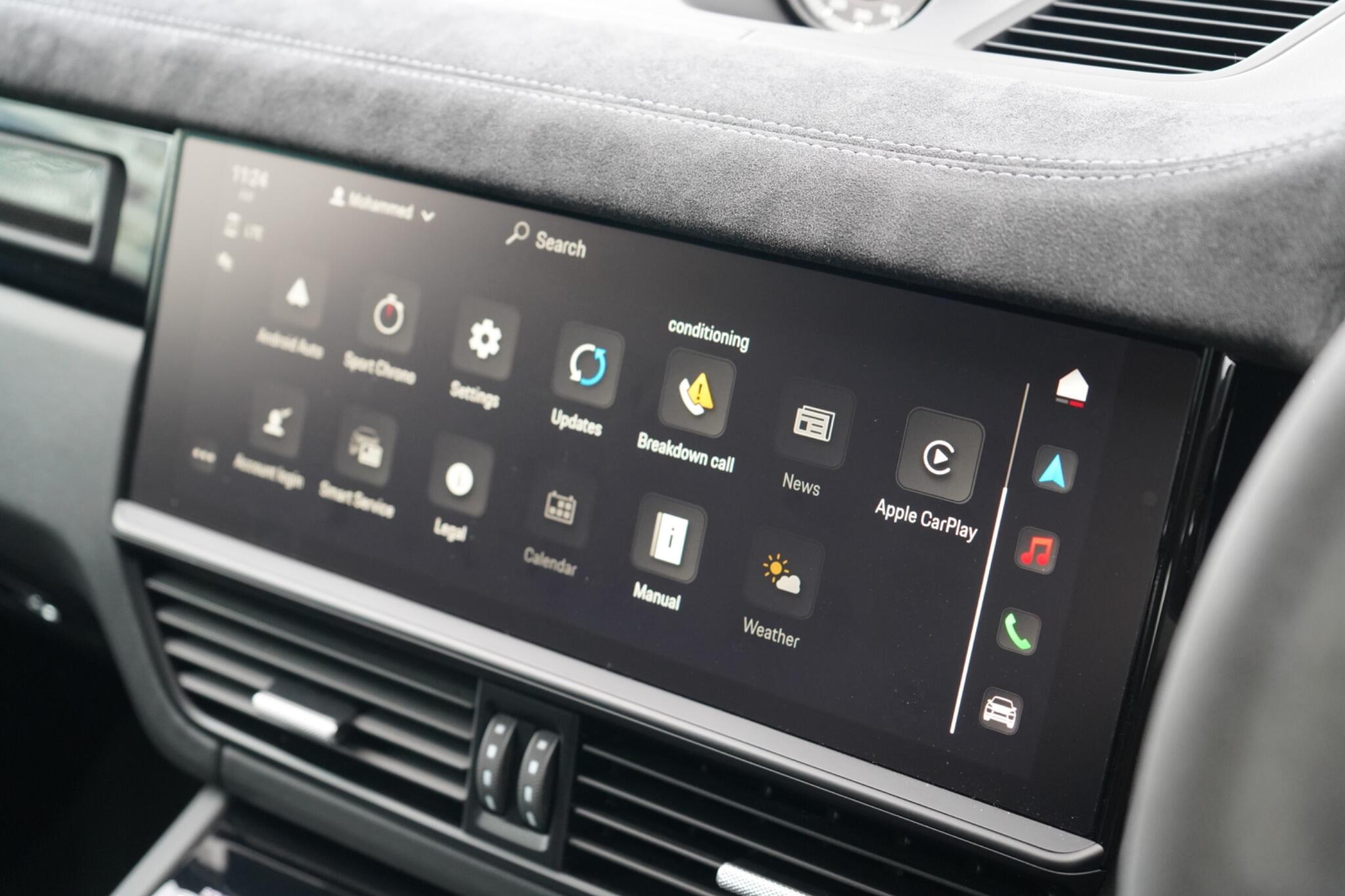 Porsche Cayenne view 35