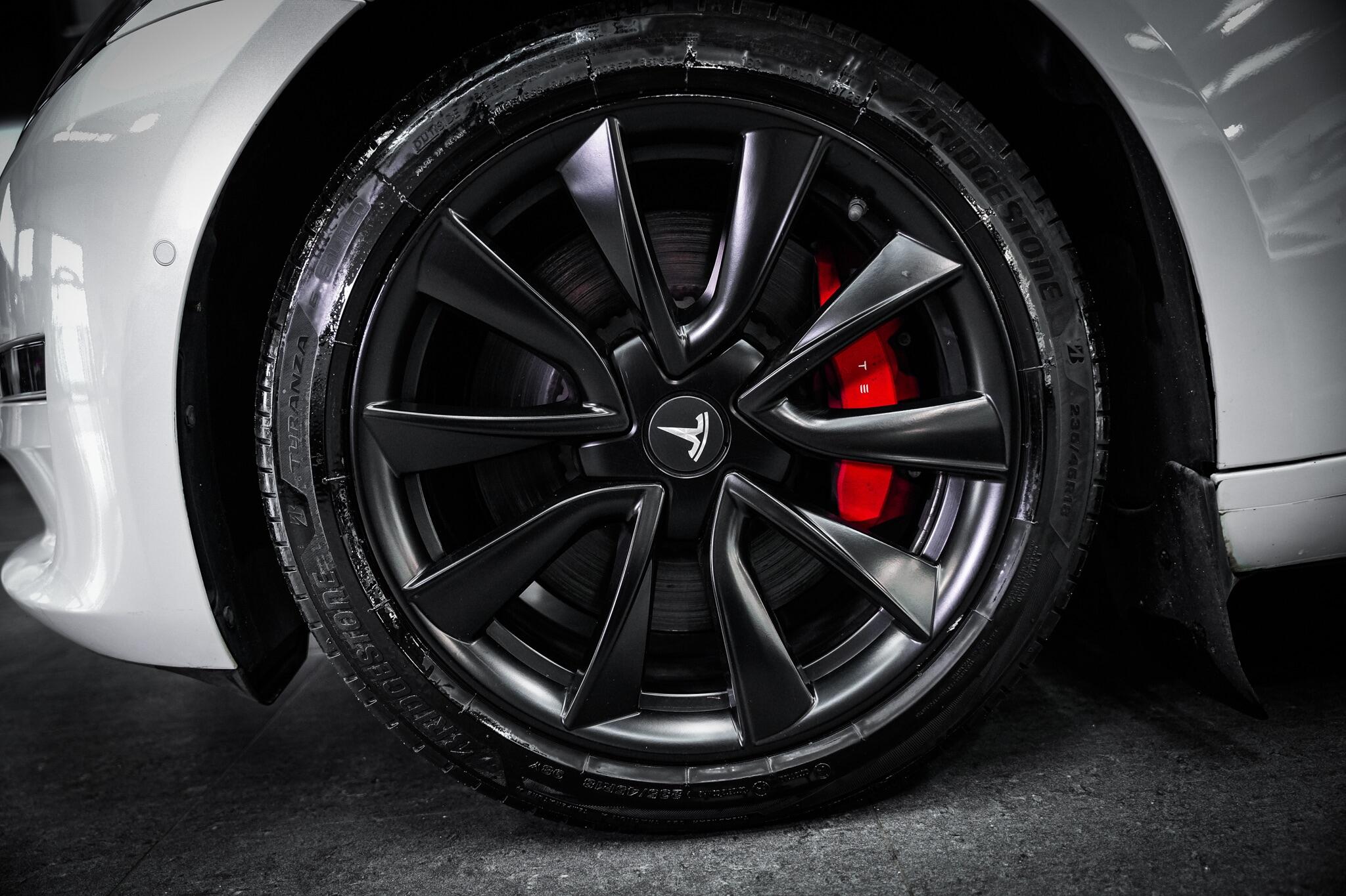 Tesla Model 3 view 29