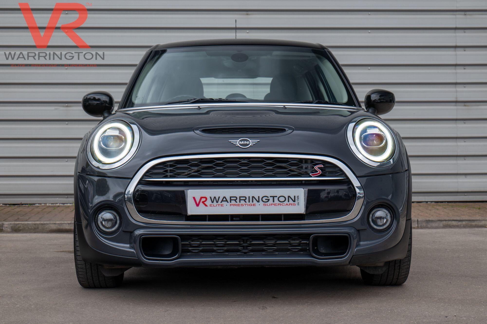 Mini Cooper view 5