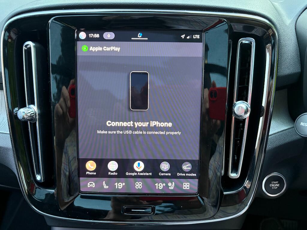 Volvo XC40 view 18