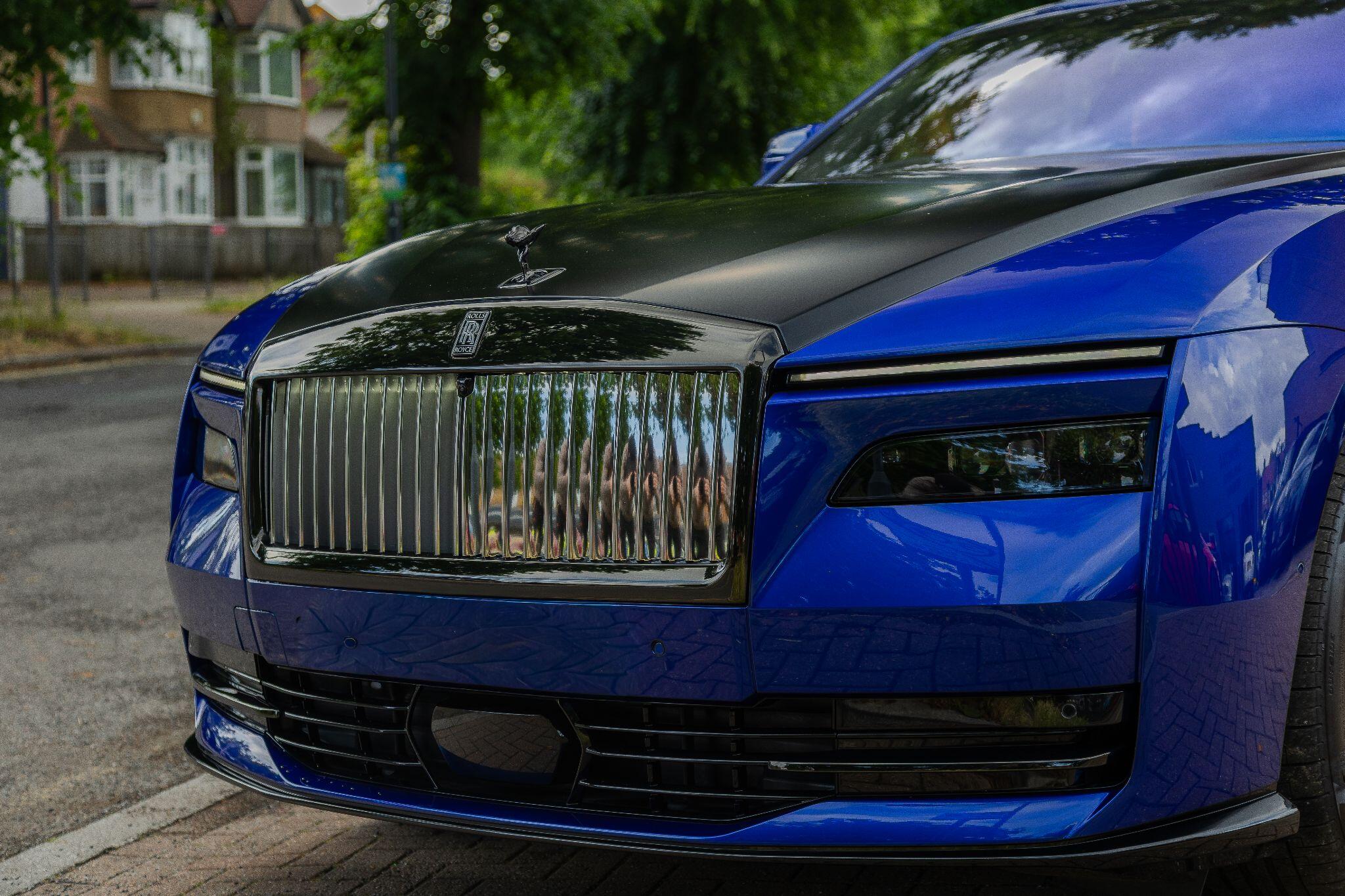 Rolls-Royce Spectre view 25
