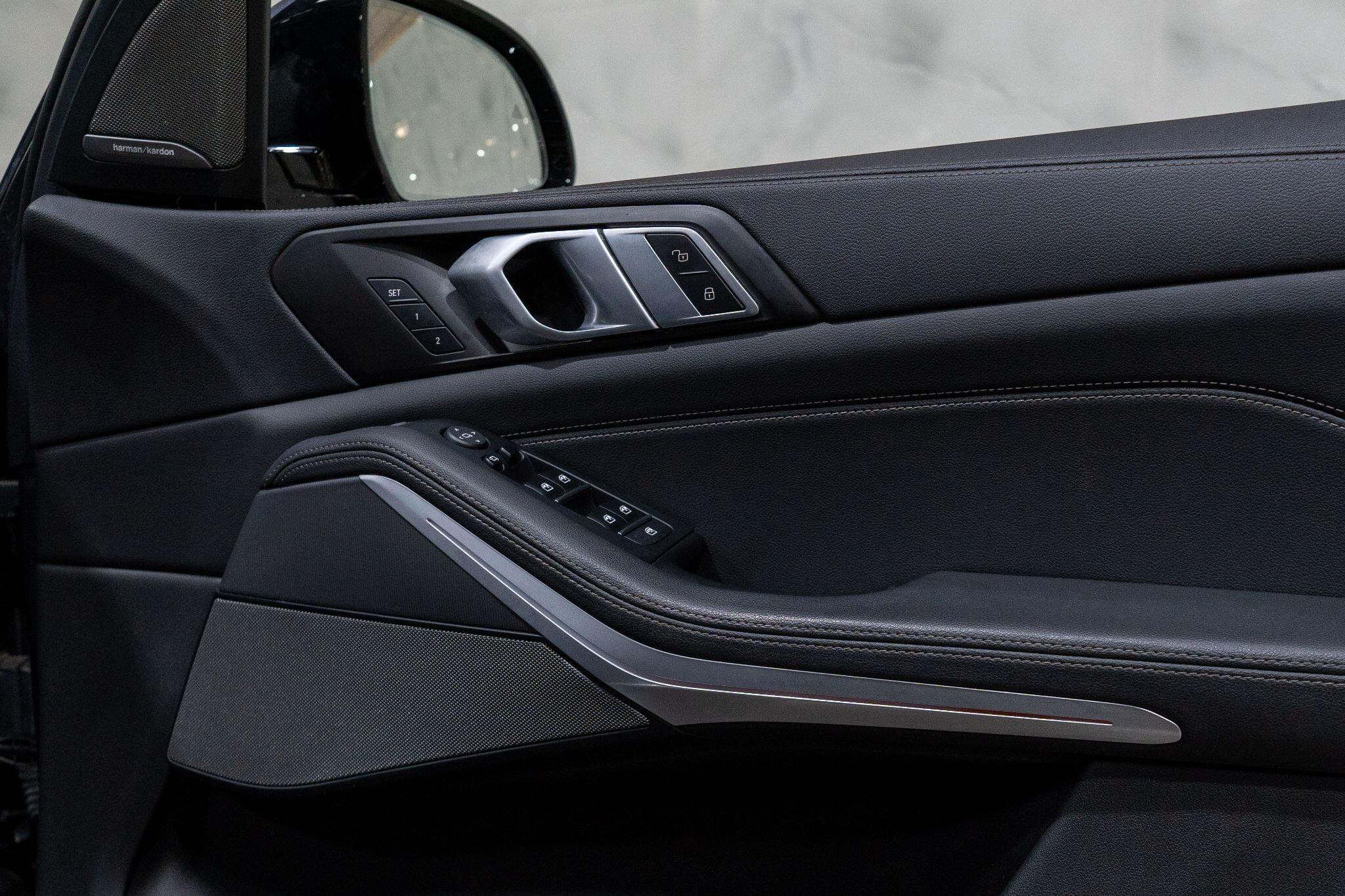 BMW X5 view 31