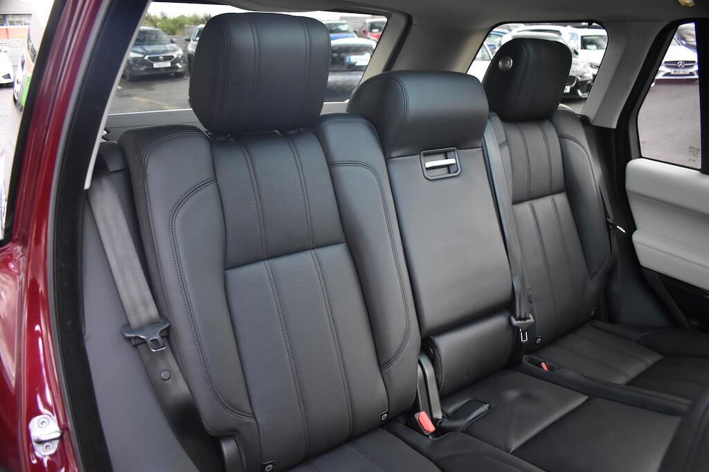 Land Rover Range Rover view 35