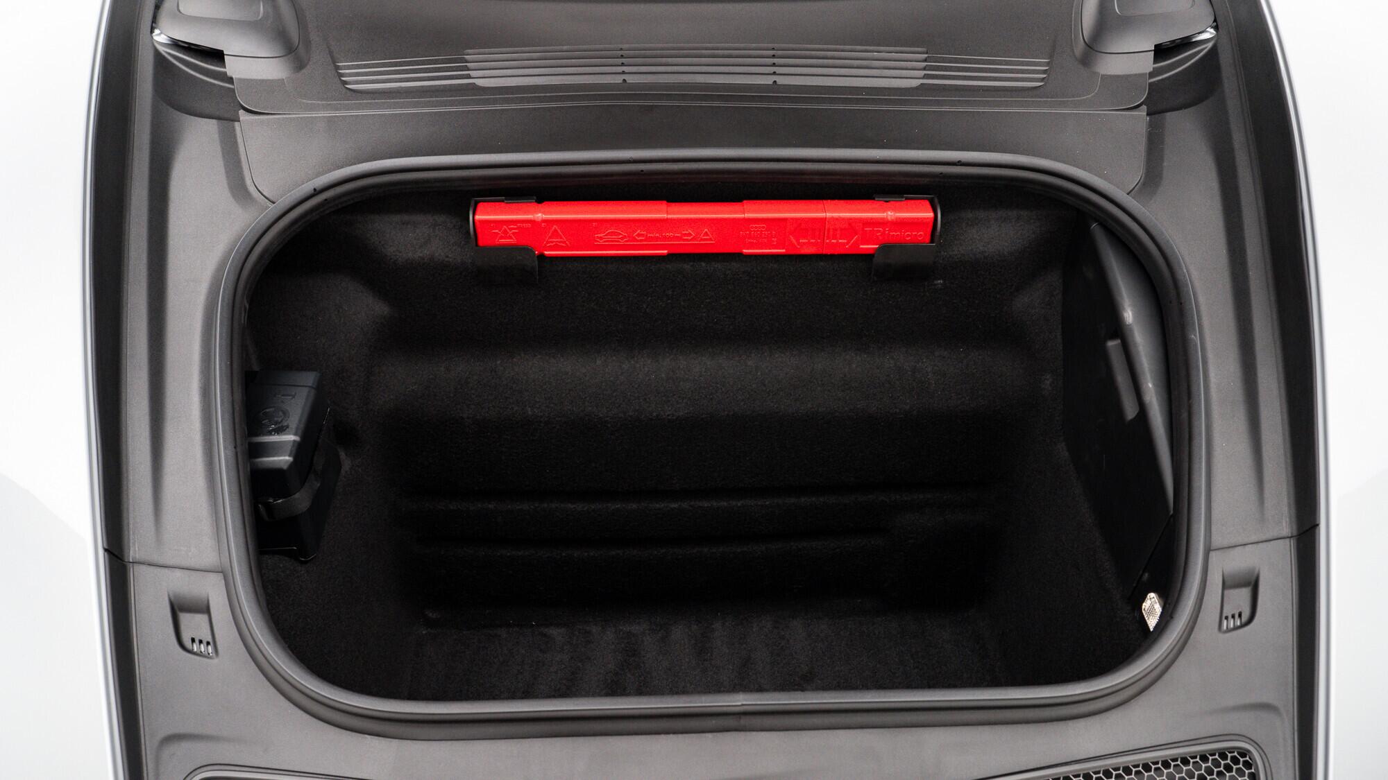 Porsche 911 view 66